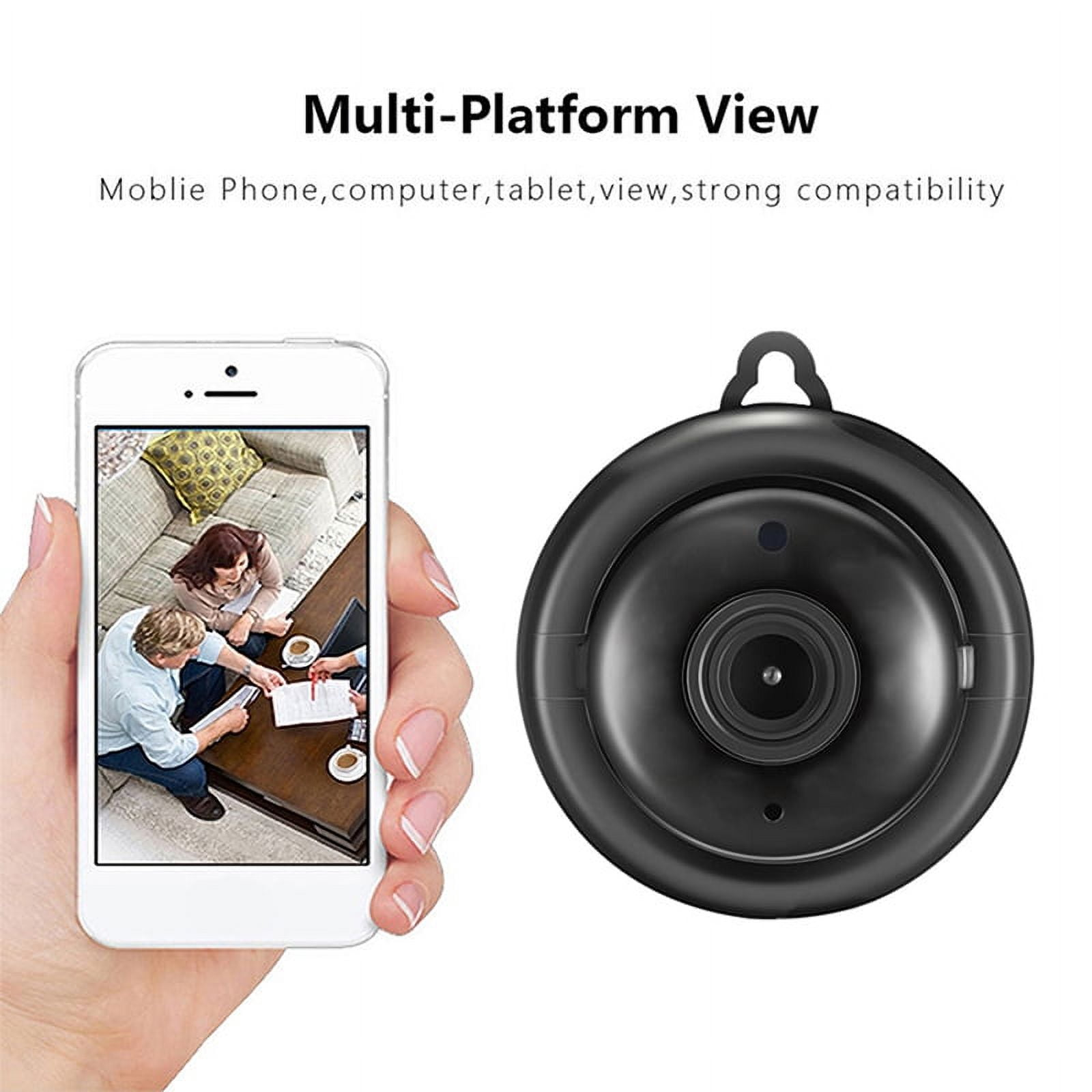 Hand, die ein Telefon hält, das Personen an einem Tisch zeigt, daneben eine schwarze Kamera und der Text Multi-Platform View.