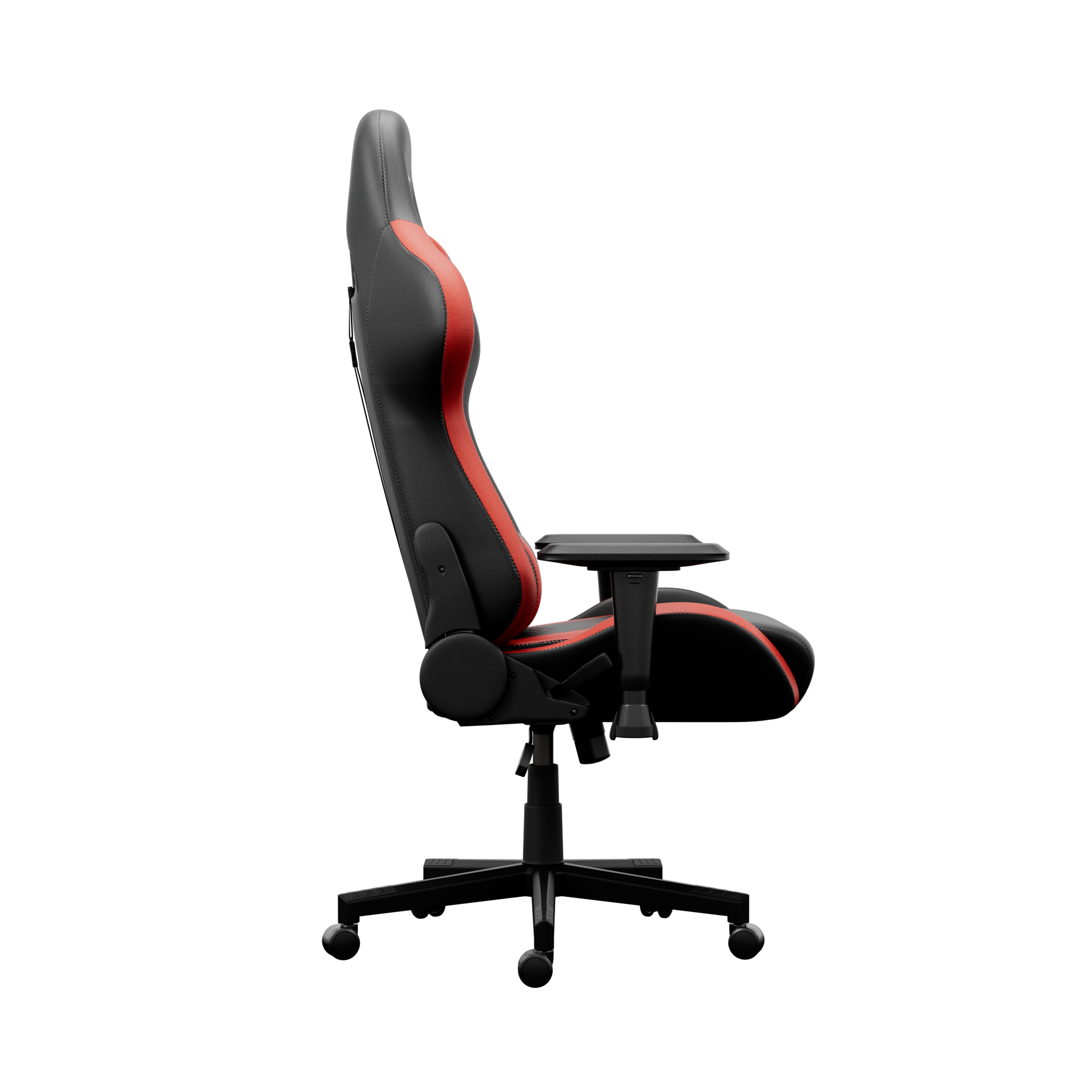 Une chaise gaming, noire avec des accents rouges, sur fond noir. La chaise est de profil.