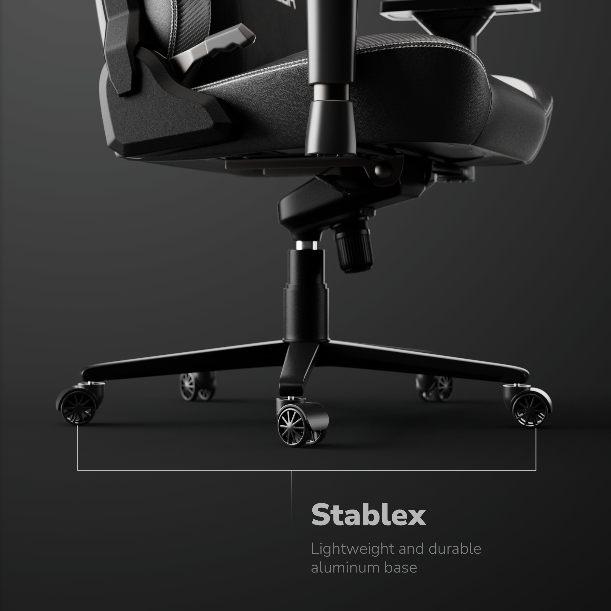 Zwarte gamestoel met wit gestikt design. De stoel heeft een vijfsterrenvoet met wielen.