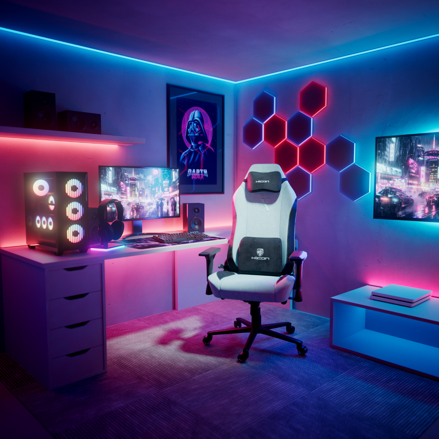 Salle de jeux avec une chaise blanche, un ordinateur et une affiche de Dark Vador. Des néons bleus et rouges éclairent la pièce.