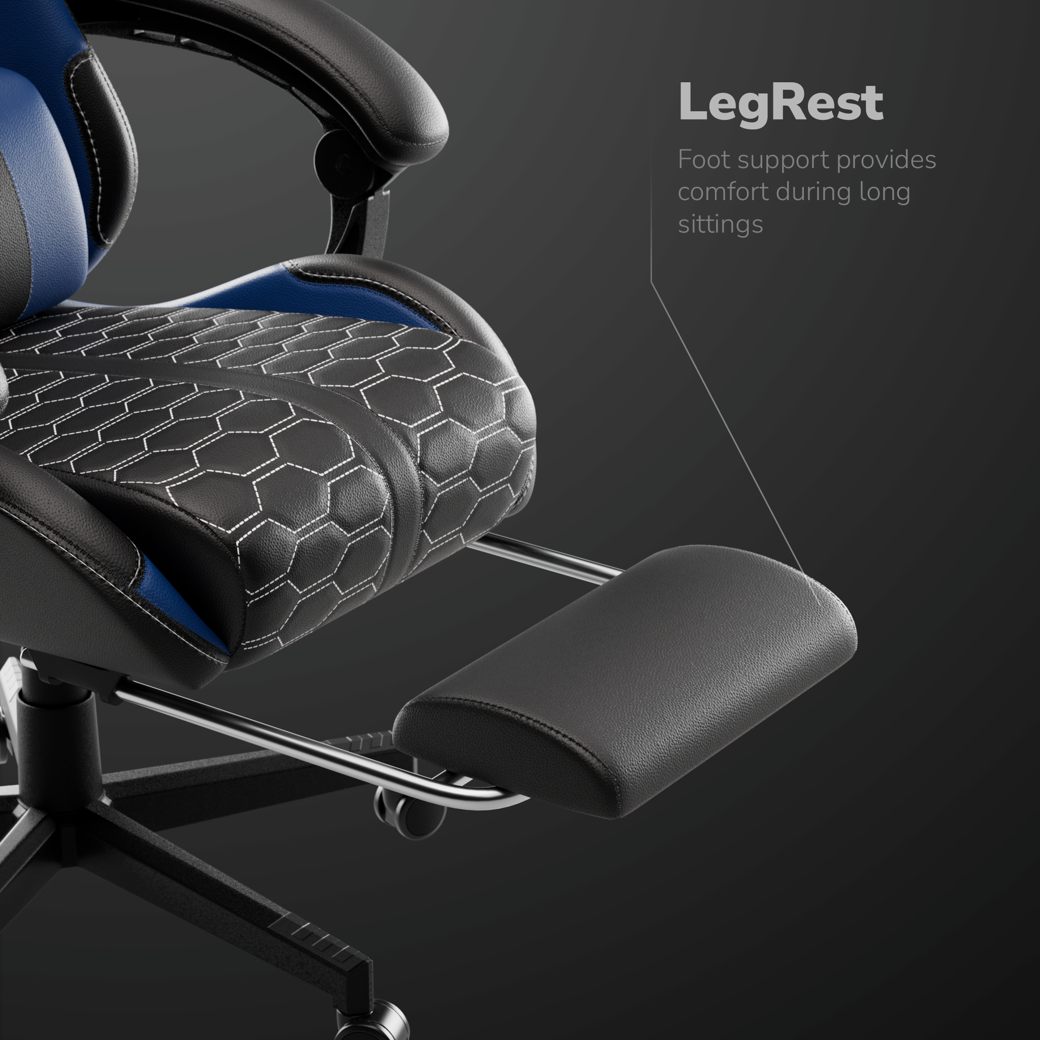 Sedia da gaming con dettagli neri e blu. Presenta poggiapiedi, base nera e seduta a fantasia.