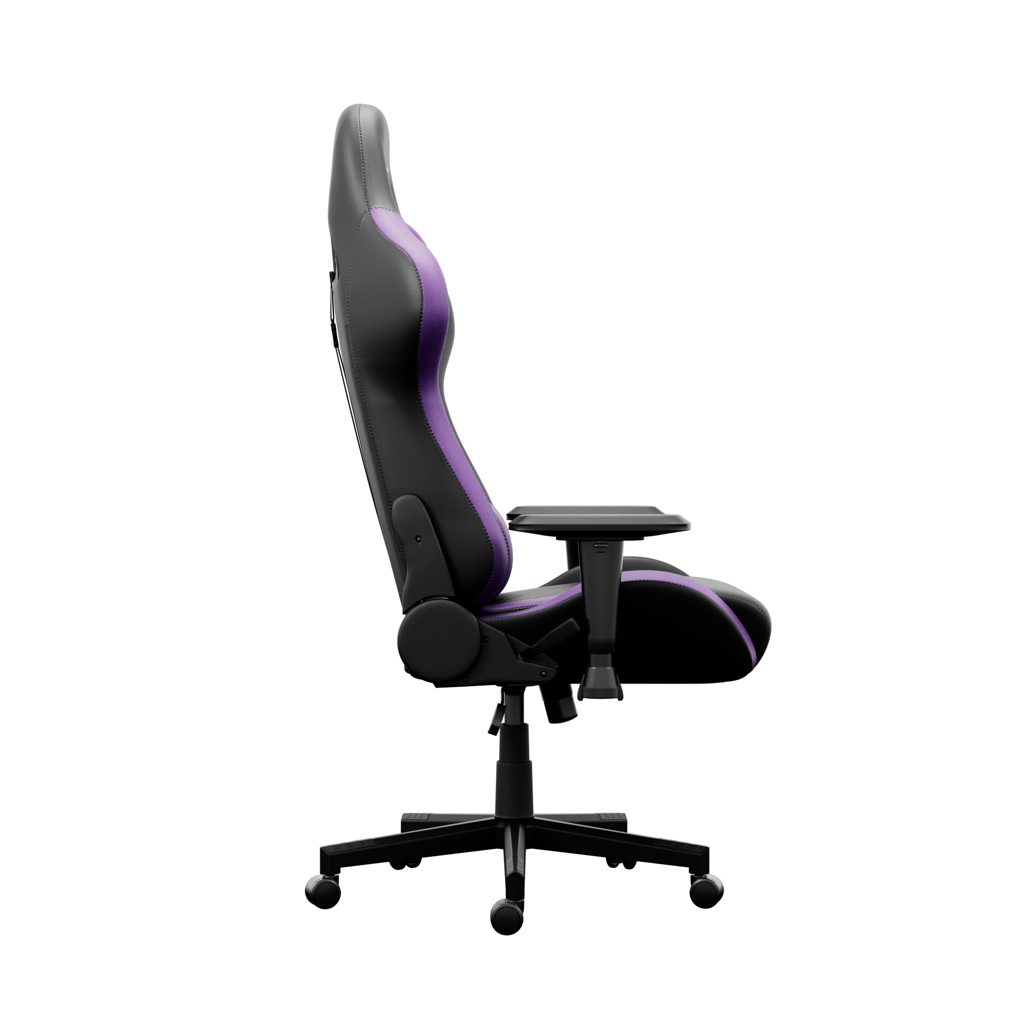 Une chaise de jeu noire avec des accents violets sur fond noir. Elle a des accoudoirs et une base à cinq étoiles.