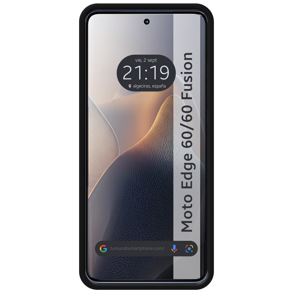 Uno schermo di smartphone che mostra l'ora, la data e il luogo. Il telefono è in una custodia nera, con le parole Moto Edge 60/60 Fusion.
