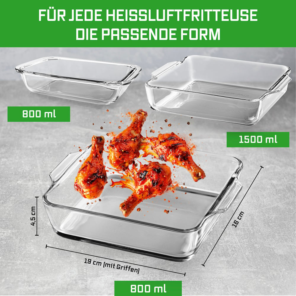 Tre teglie di vetro con cosce di pollo fritte su una superficie grigia. Il testo in tedesco indica dimensioni e misure.