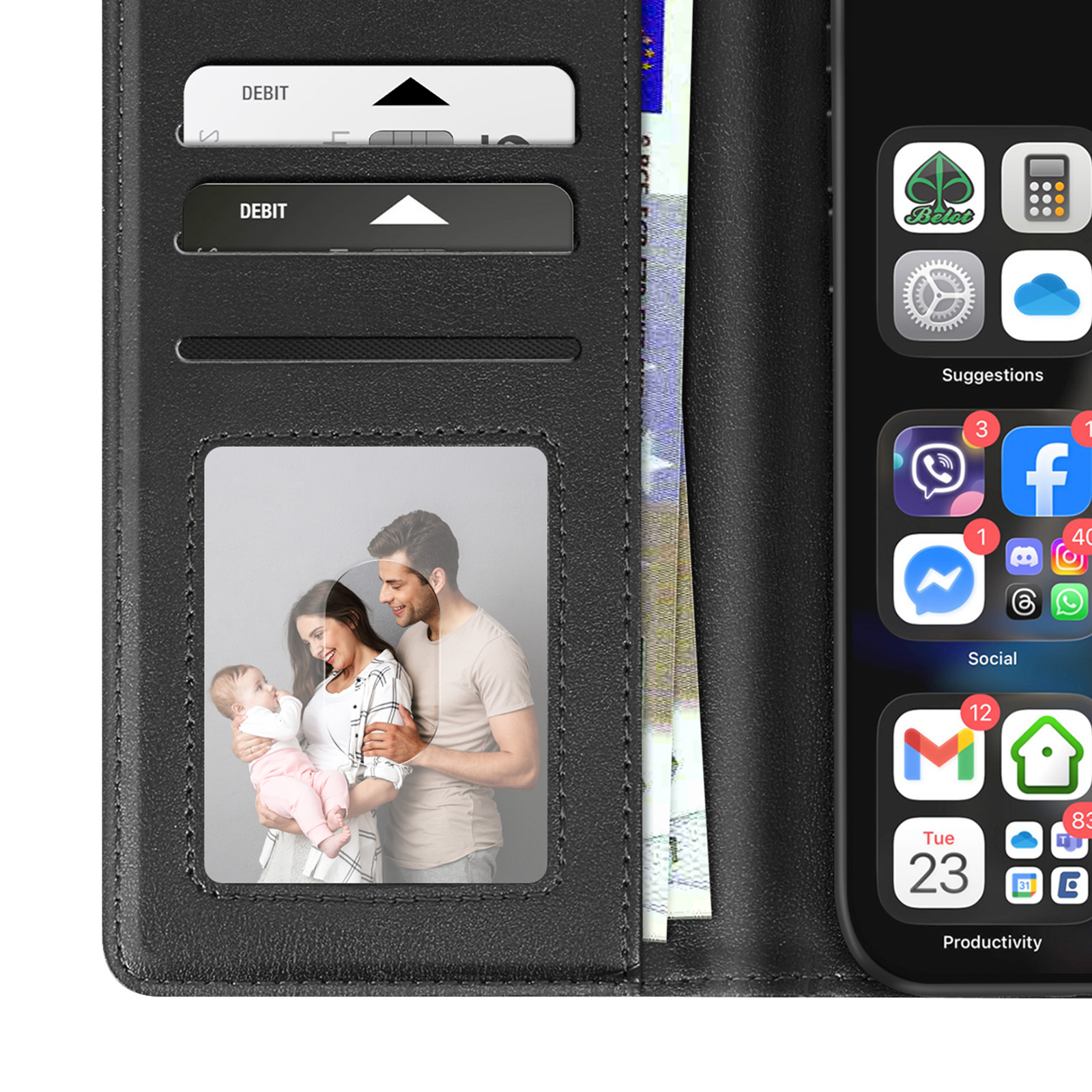 Portafoglio nero con carte, foto di famiglia e telefono con icone app, inclusi social media e produttività.