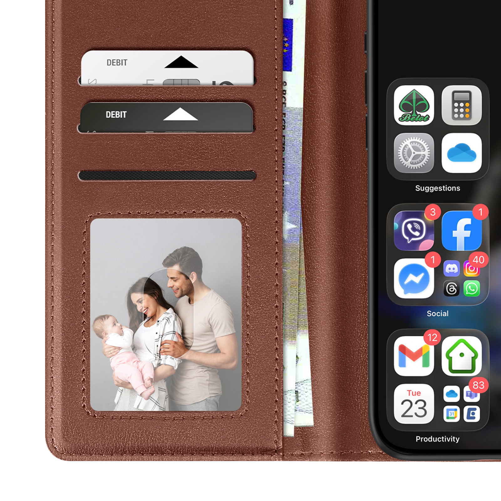 Portafoglio marrone con carte, foto di famiglia e telefono con icone di app. La data è martedì 23.