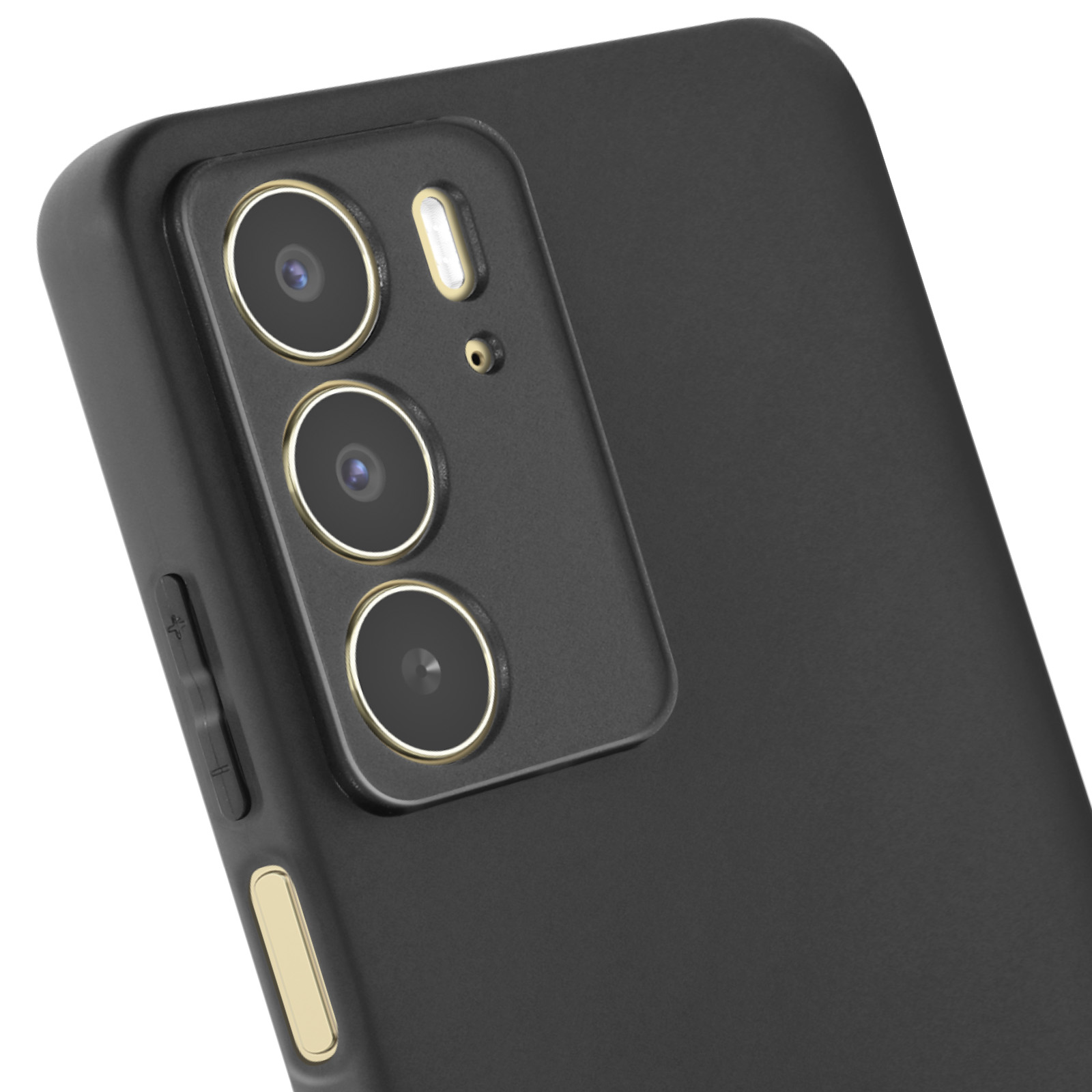 Primo piano di una custodia nera per telefono. Sono visibili tre obiettivi della fotocamera con anelli dorati, insieme a pulsanti e un flash.