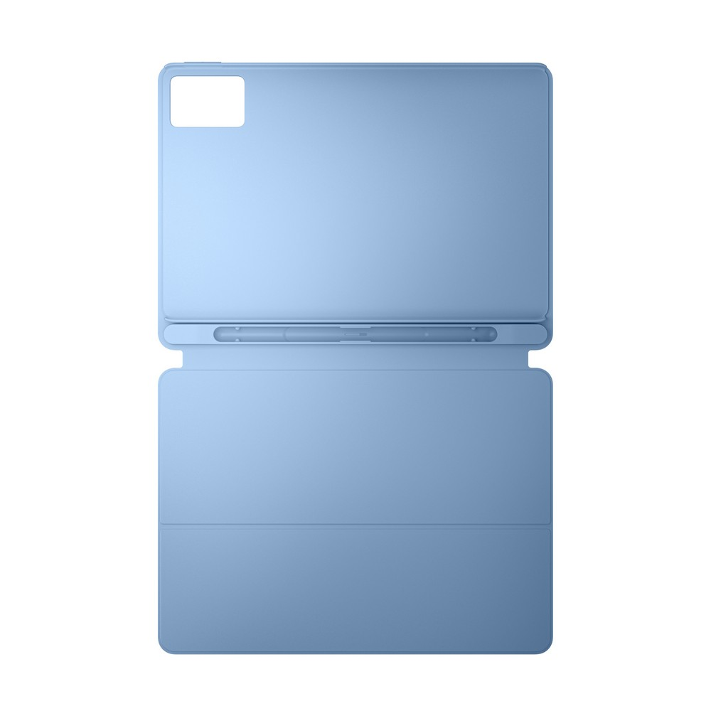 Eine hellblaue Tablet-Hülle, geöffnet. Der obere Teil hat einen Kameraausschnitt. Der untere Teil fungiert wie eine Tastatur.