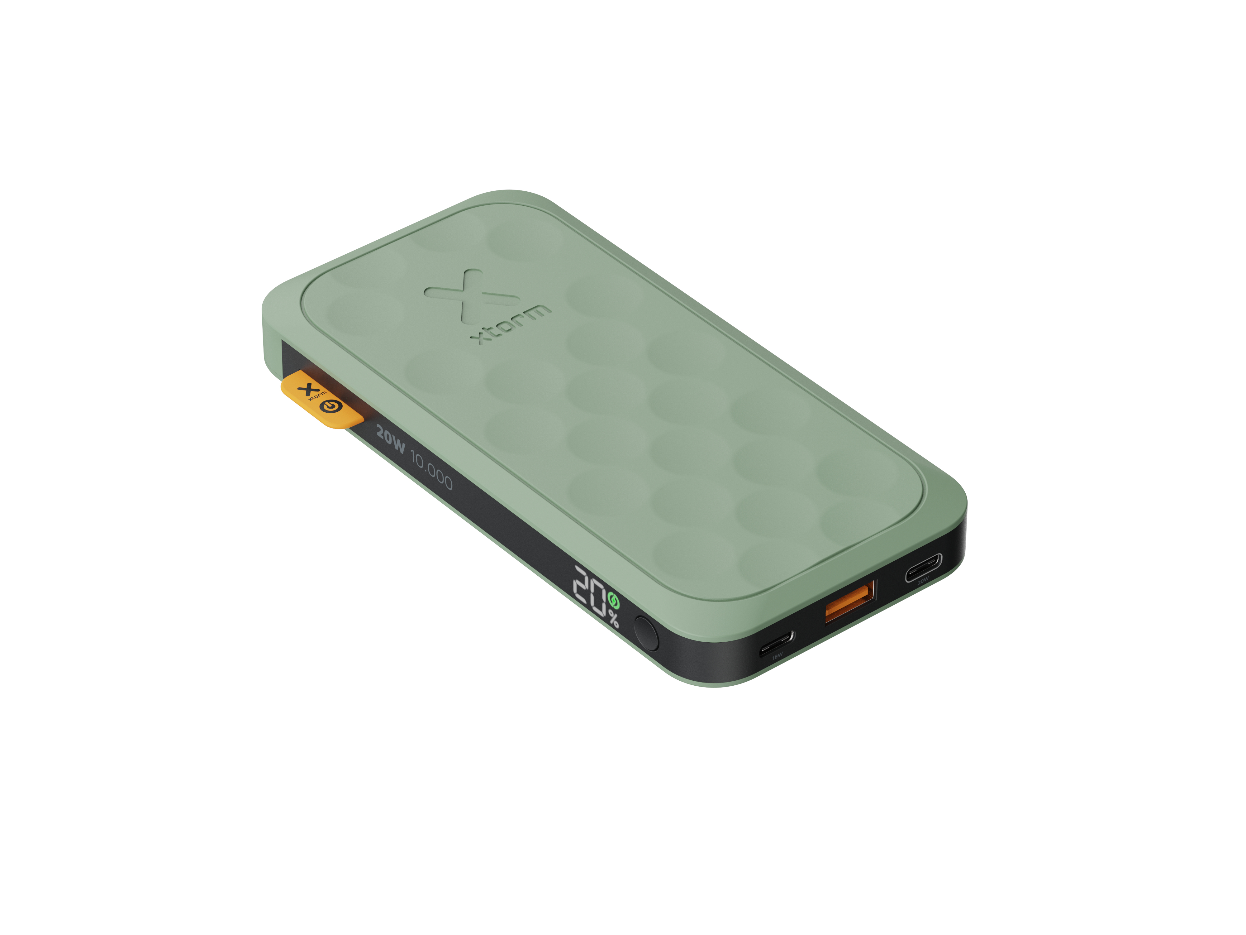 Eine grüne Powerbank mit Xstorm-Logo, 20 % Akkuanzeige. Orange und schwarze Anschlüsse, orangefarbener Knopf, weißer Hintergrund.