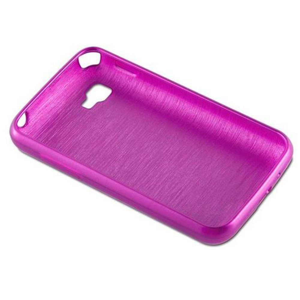 Primo piano di una custodia per telefono viola con superficie strutturata. Ci sono aperture per fotocamera e pulsanti, su sfondo bianco.