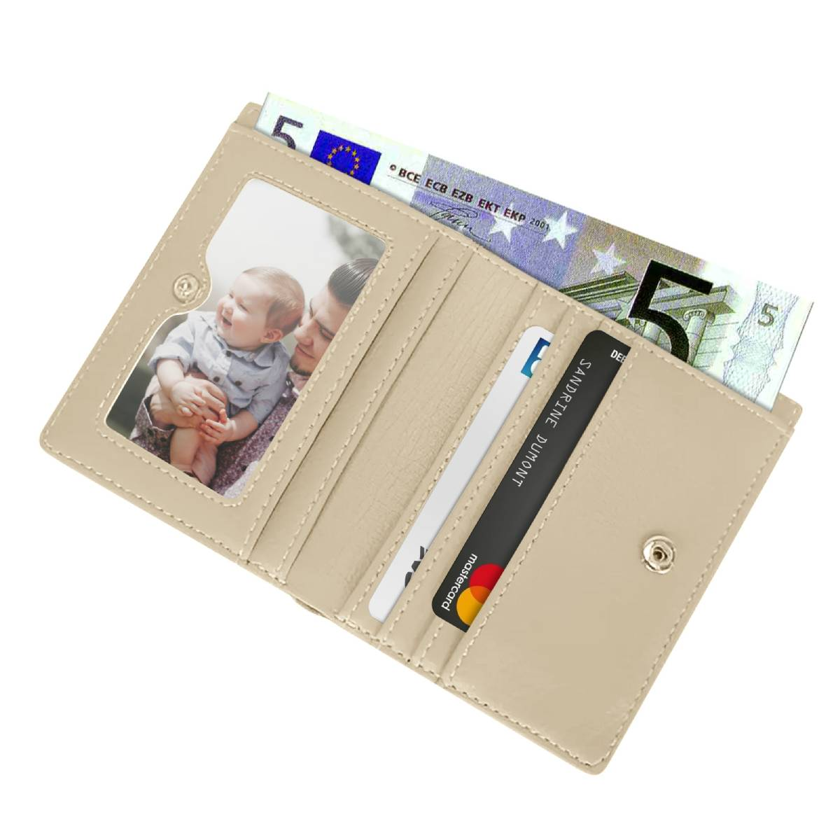 Cartera beige abierta con foto de bebé y hombre, billetes de euro y tarjeta de crédito.