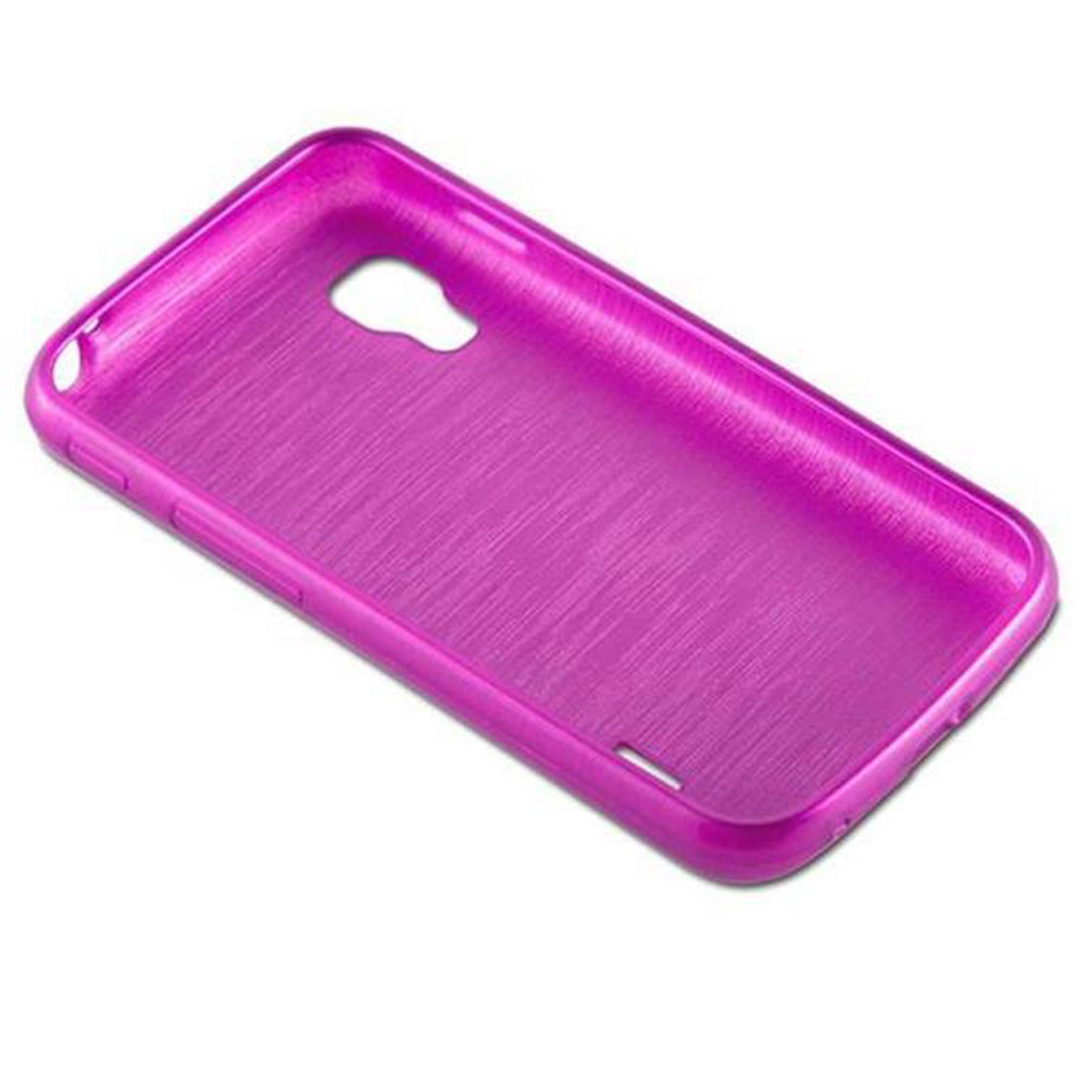 Una funda de teléfono magenta, vacía por dentro. La funda tiene una superficie texturizada y es de plástico. El fondo es blanco.