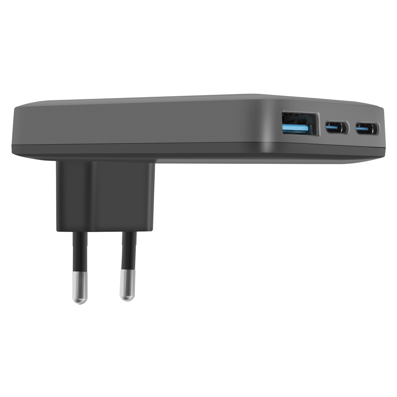 Un adattatore di alimentazione grigio con porte USB e USB-C. Ha una spina nera con perni argentati. Sfondo bianco.
