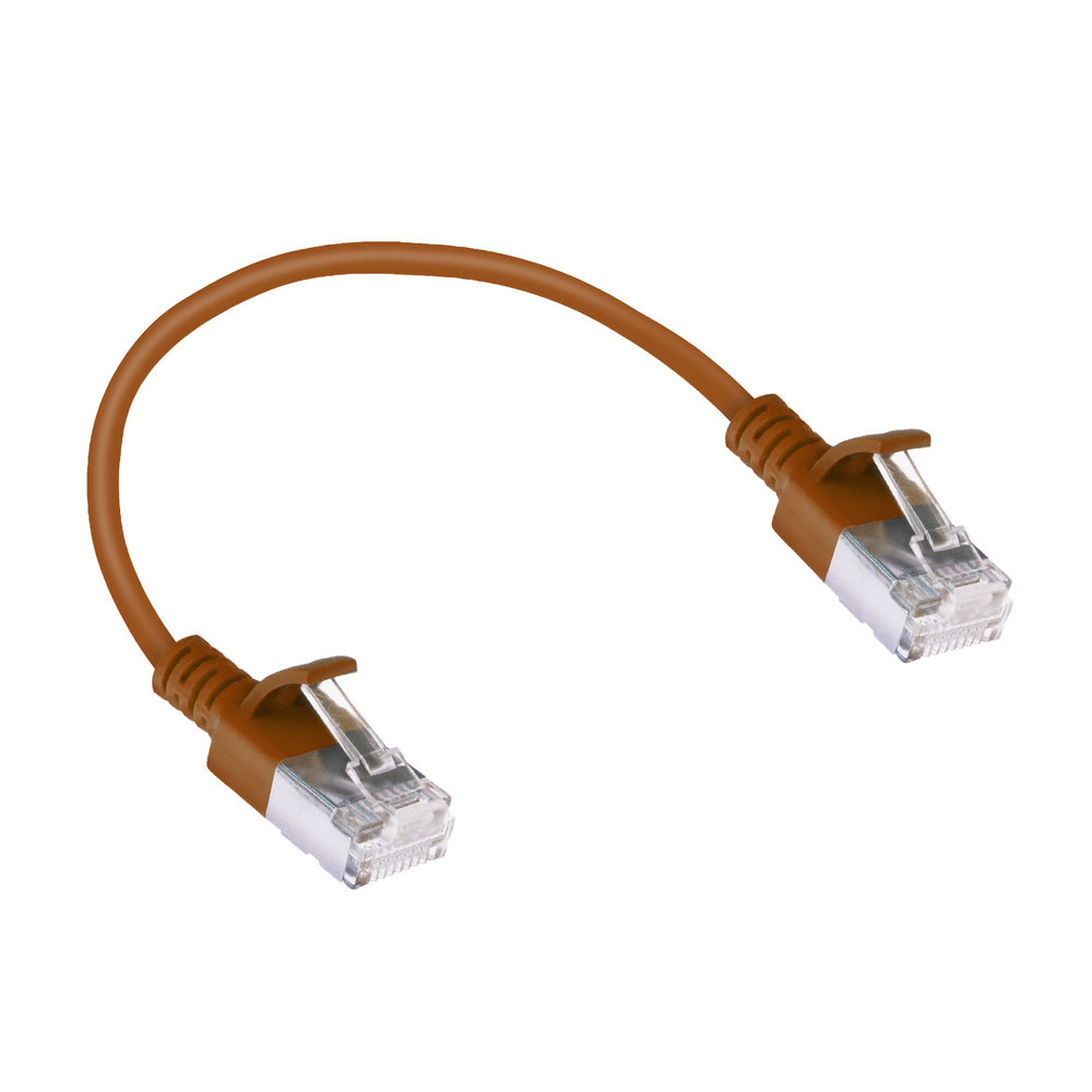 Un cavo Ethernet marrone con due connettori. Il cavo è arcuato. I connettori hanno plastica trasparente e schermatura metallica.