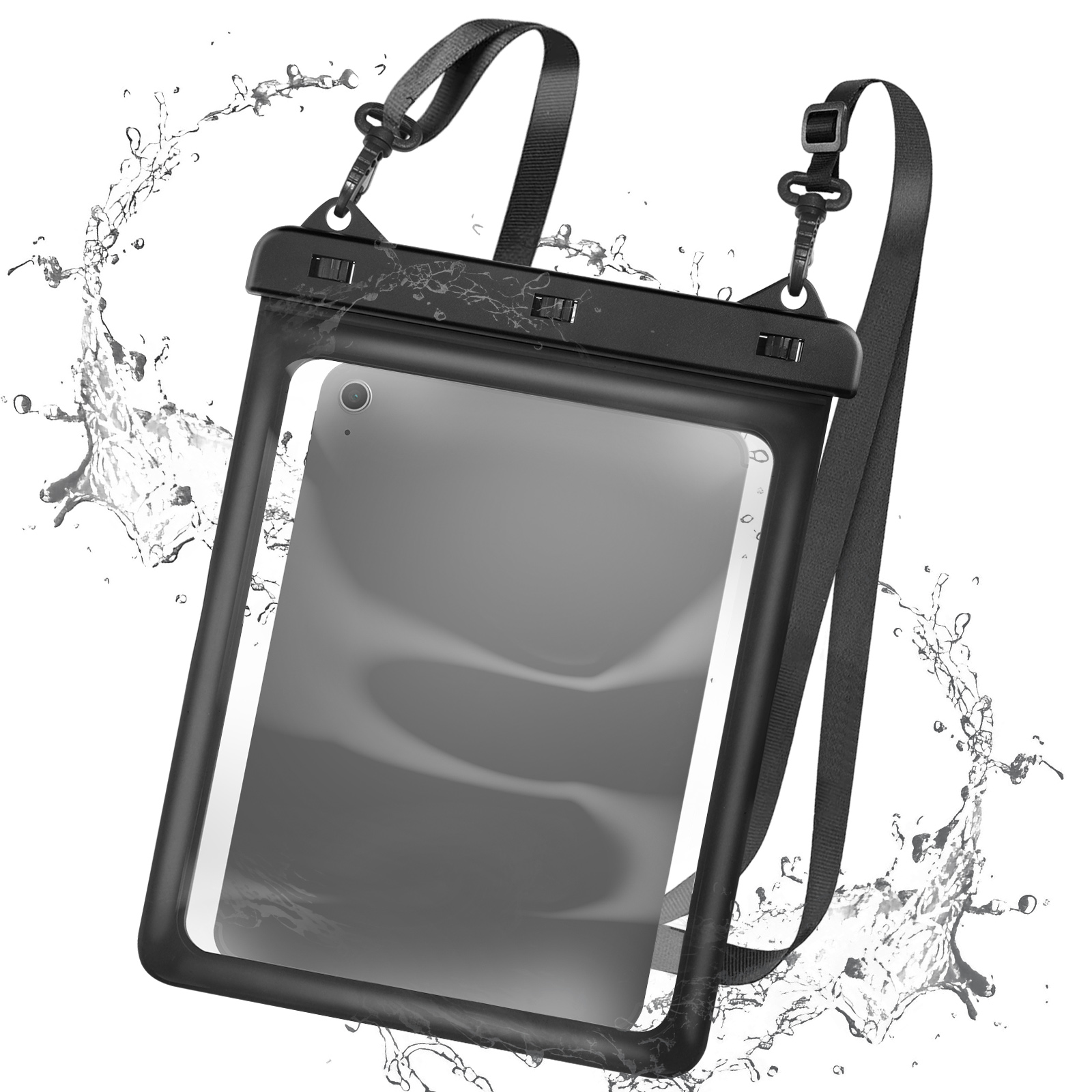 Una custodia impermeabile nera per tablet con cinturino e schizzi d'acqua. Un tablet è visibile all'interno. Sfondo bianco.