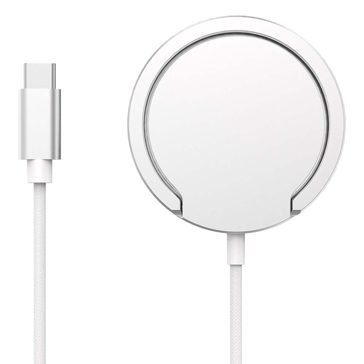 Ein weißes MagSafe-Ladegerät mit einem silbernen Ring und einem USB-C-Kabel. Der Hintergrund ist weiß.