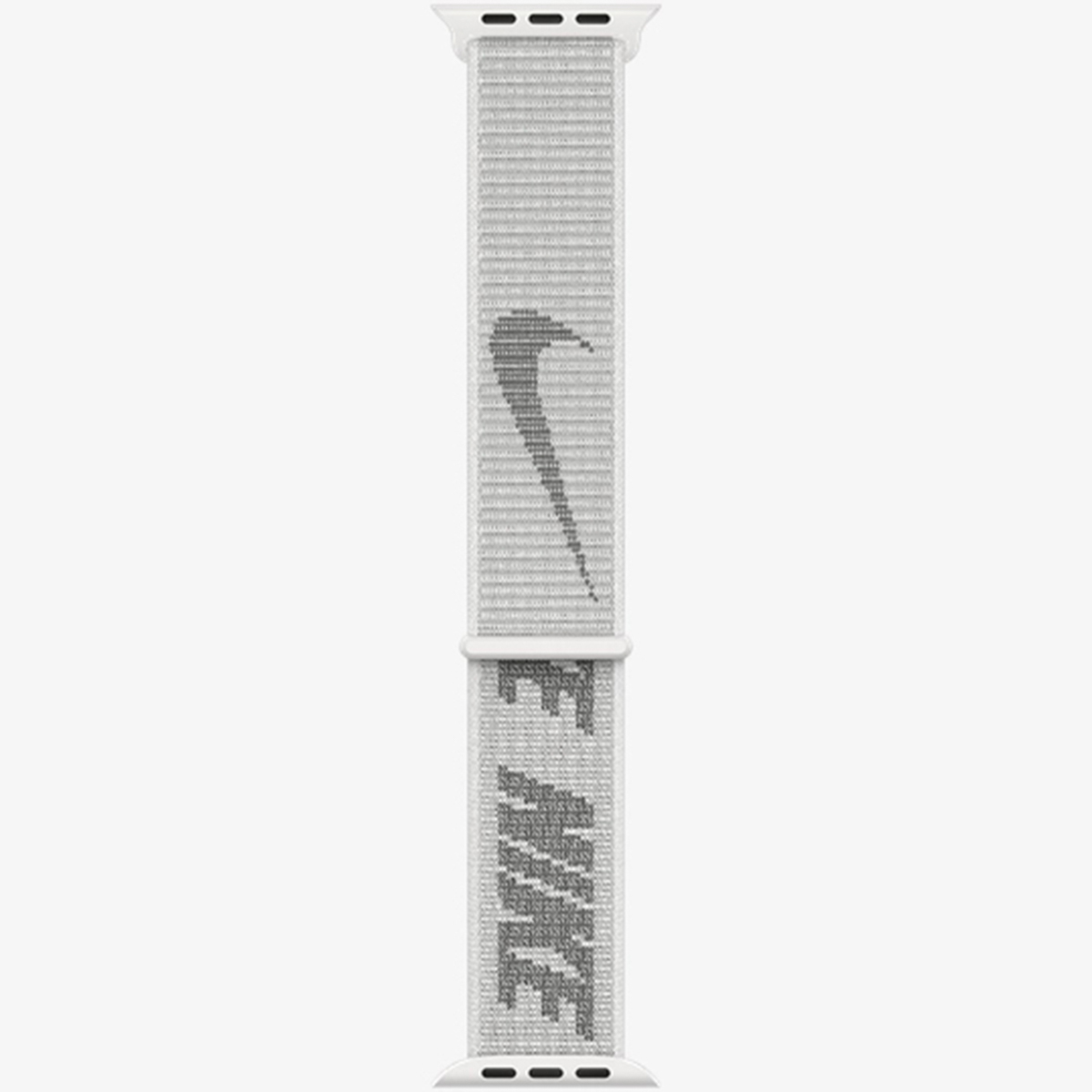 Een witte en grijze Apple Watch-band met een Nike-logo en tekst. De Nike swoosh is zichtbaar.