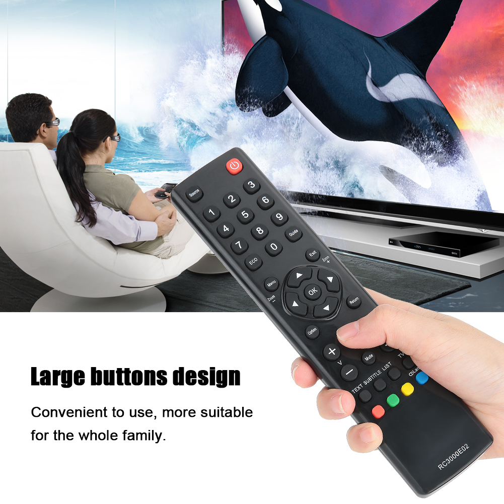 Eine Hand hält eine schwarze Fernbedienung, ein Paar schaut fern, ein Orca auf dem Bildschirm und der Text 'Large buttons design'.