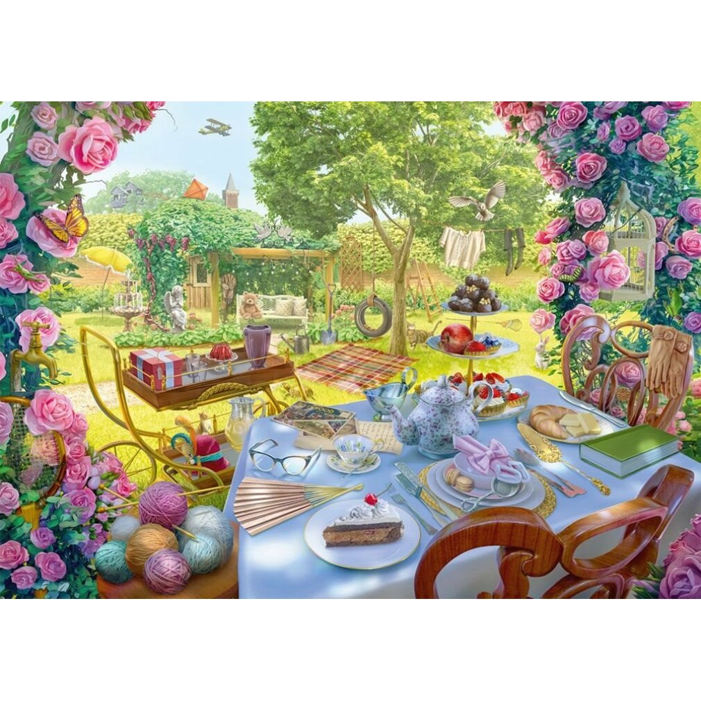 Una escena de jardín con una mesa puesta para el té. Rosas, pastel, tetera y otros elementos están sobre la mesa. Un cenador y árboles están al fondo.
