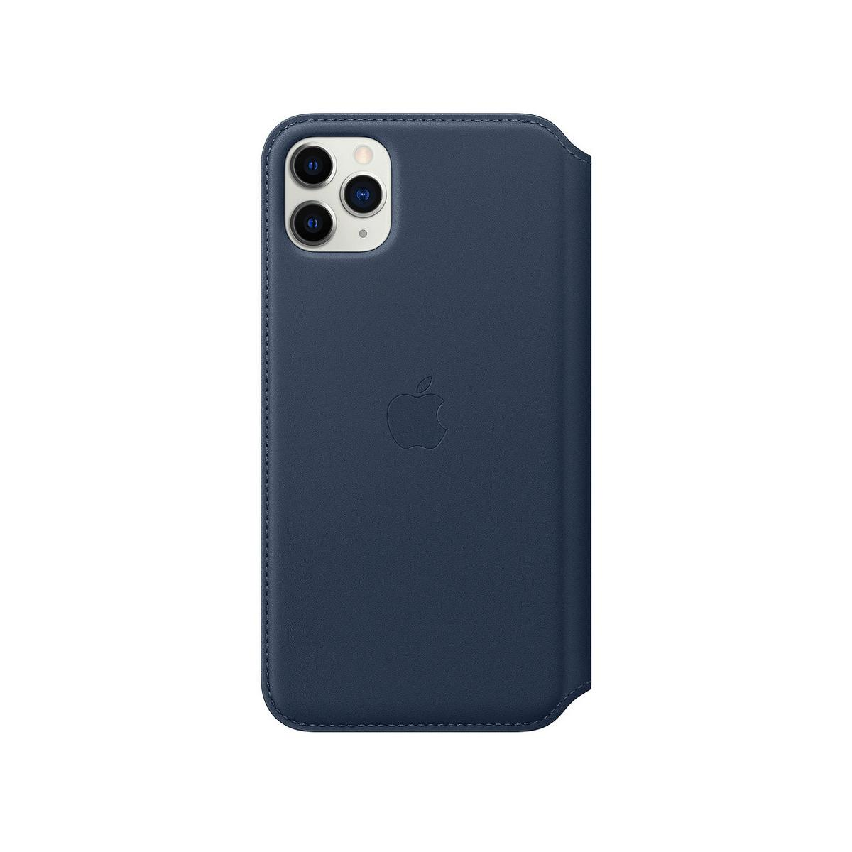 Eine dunkelblaue iPhone-Hülle. Sie hat das Apple-Logo und ein Kameramodul mit drei Linsen. Die Hülle ist aus Leder.