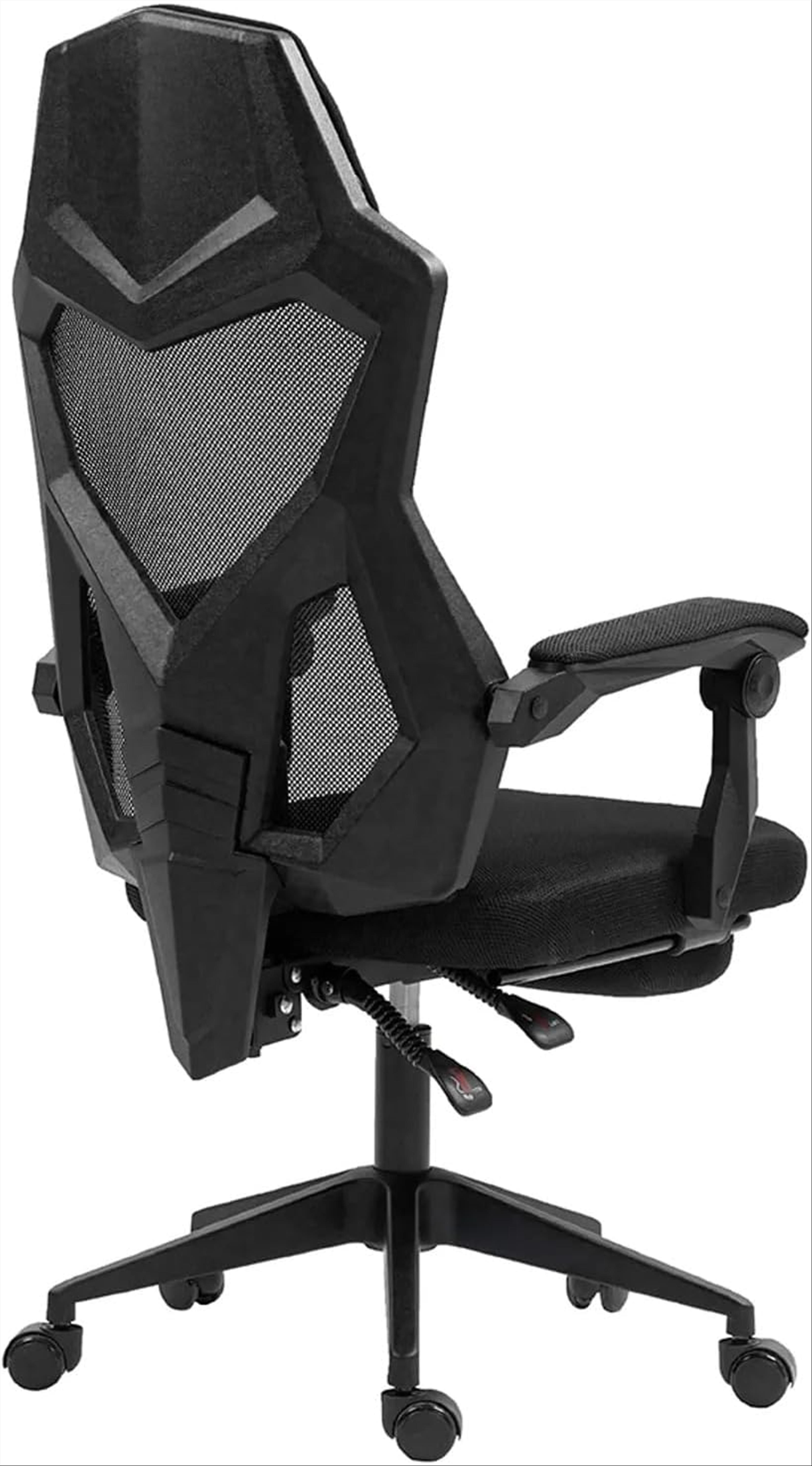 Una silla gaming negra con respaldo de malla y reposabrazos. Tiene base de cinco ruedas y funciones ajustables.