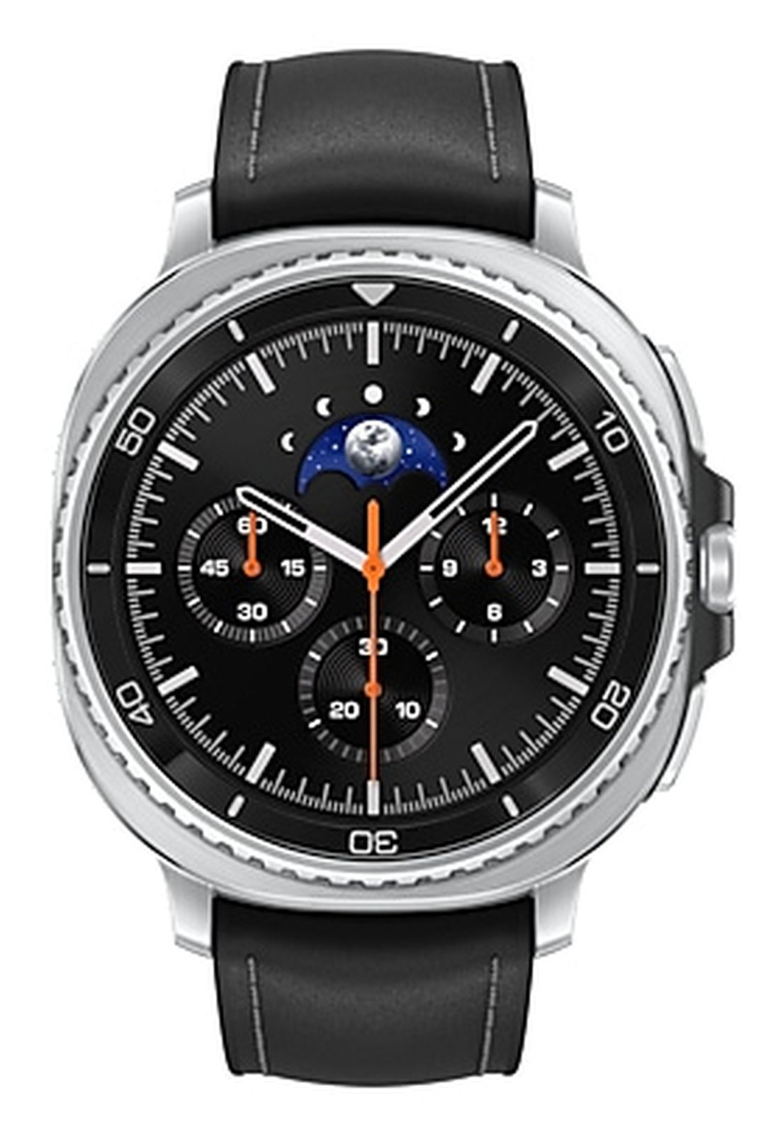 Nahaufnahme einer silbernen Armbanduhr mit schwarzem Zifferblatt und schwarzem Lederarmband. Die Uhr zeigt Uhrzeit und Mondphase an.