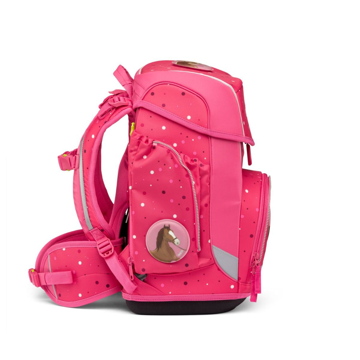 Ein pinkfarbener Schulrucksack mit weißen Tupfen und einem Pferdeemblem. Er hat mehrere Fächer und Reißverschlüsse.