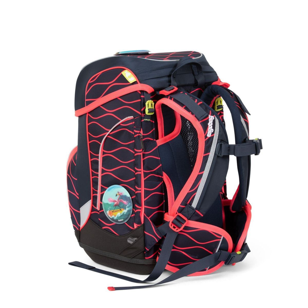 Ein marineblauer Schulrucksack mit roten Wellenmustern. Er hat einen Flamingopatch und verstellbare Träger für Komfort.