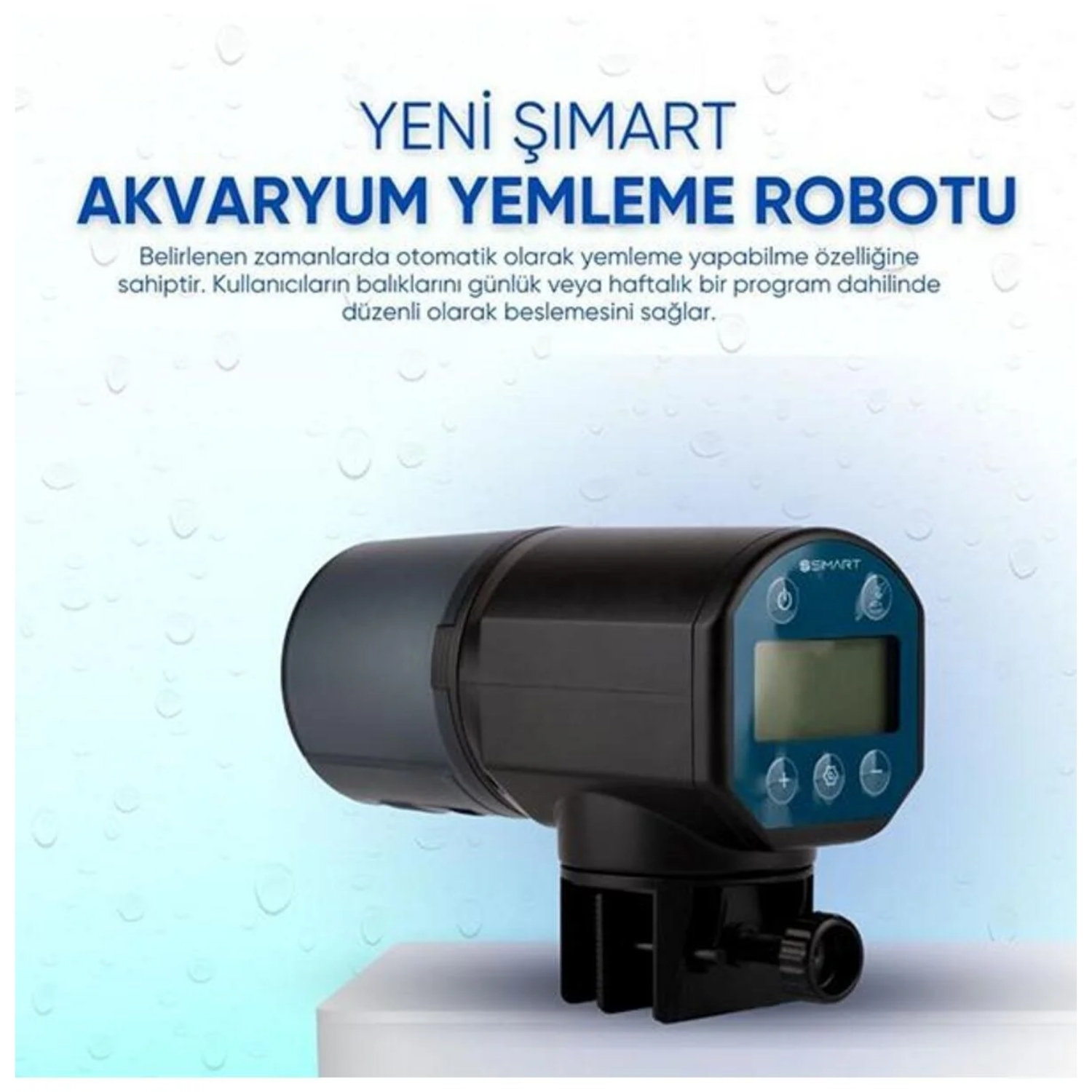 Bir akvaryum balık yemleyici. Siyah ve mavidir, ekranı ve düğmeleri vardır. Üstte Türkçe metin.