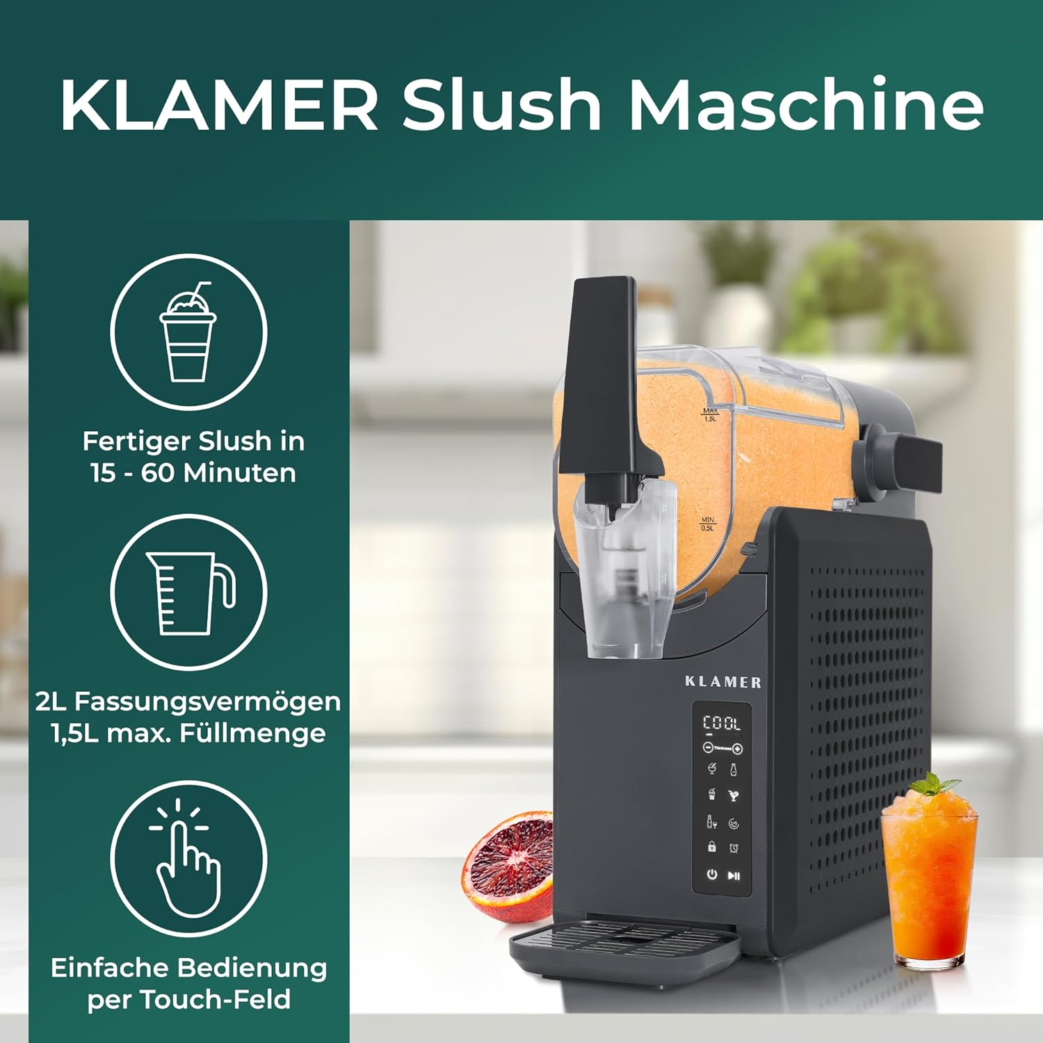 Eine Slush-Maschine mit orangenem Slush, einem Glas Slush und einer halben Blutorange. Es hat ein Touchpanel. Text auf Deutsch.