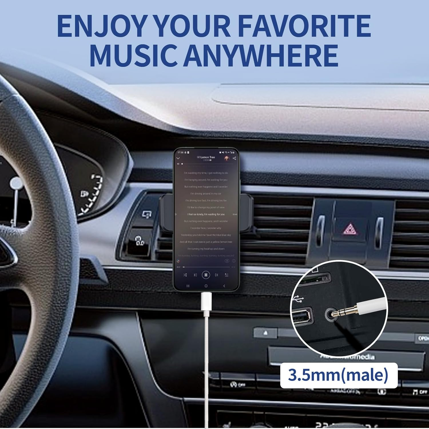 Ein Telefon mit Songtexten ist mit dem Audiosystem eines Autos verbunden. Ein 3,5-mm-Klinkenstecker ist eingesteckt.
