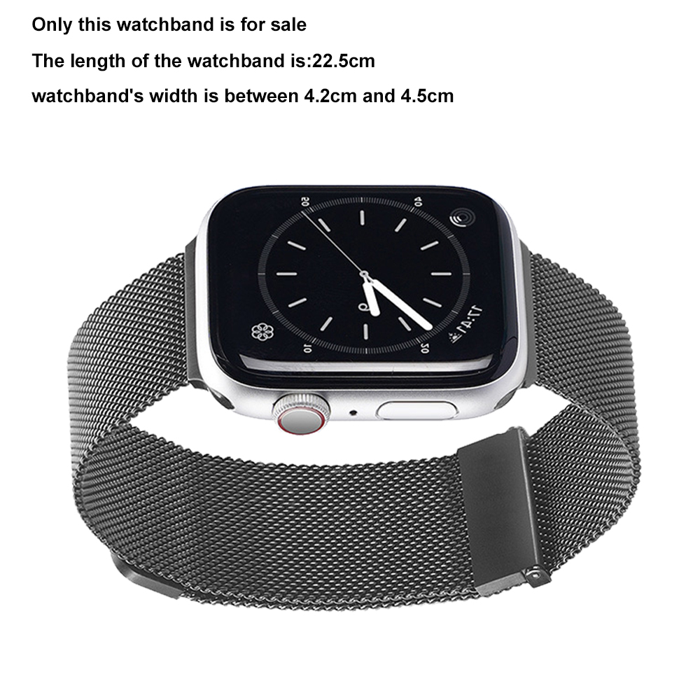 Nahaufnahme einer Smartwatch mit Metallmesh-Armband. Das Zifferblatt ist schwarz mit weißen Zeigern. Das Band ist geschlossen.