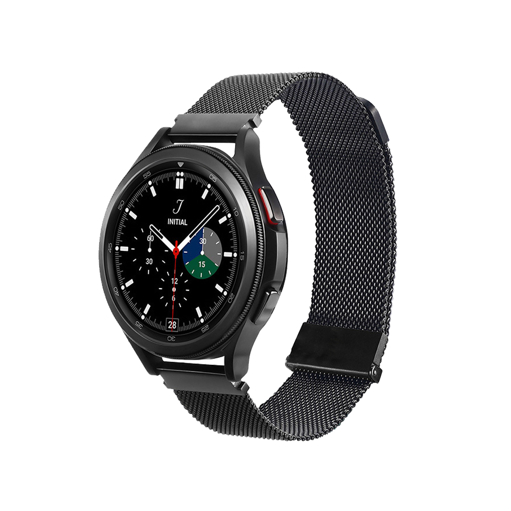 Schwarze Smartwatch mit Metallmesh-Armband. Das Zifferblatt zeigt Zahlen und den Buchstaben 'J'. Der Hintergrund ist weiß.
