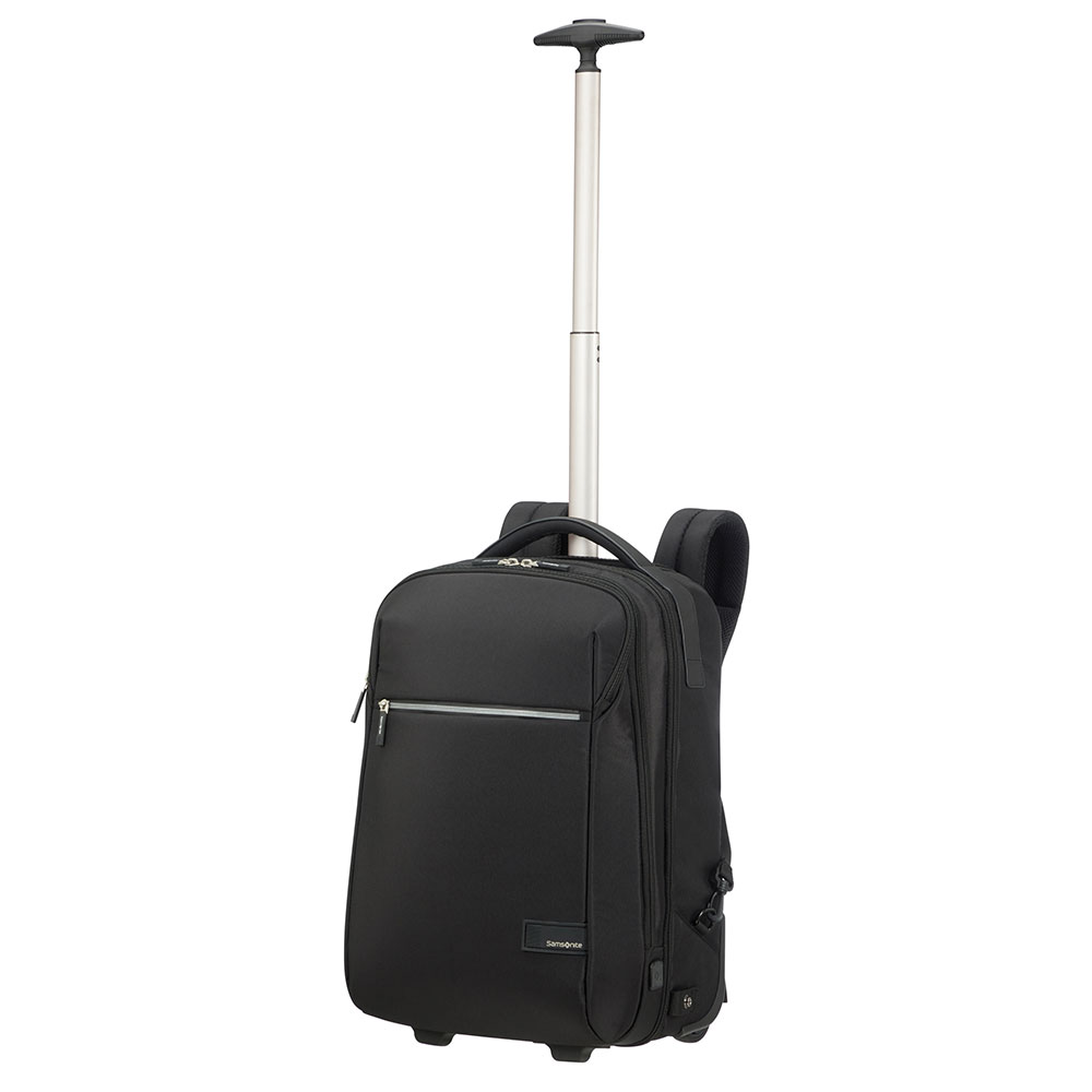 Ein schwarzer Samsonite-Rollrucksack mit ausziehbarem Griff. Der Rucksack hat Räder und einen silbernen Reißverschluss. Der Hintergrund ist weiß.