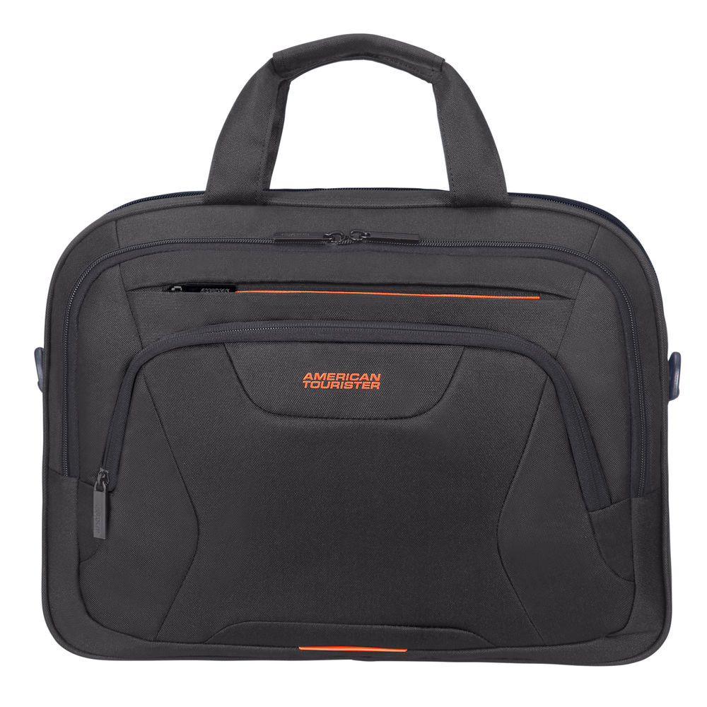 Una valigetta nera American Tourister con manico e scomparti multipli con cerniera, dettagli arancioni e il logo del marchio.