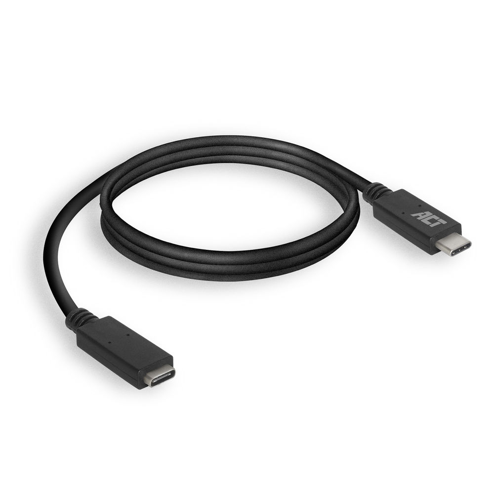 Een zwarte USB-C-kabel is opgerold op een witte achtergrond. De kabel heeft connectoren aan beide uiteinden en de merknaam "ACT" is zichtbaar.