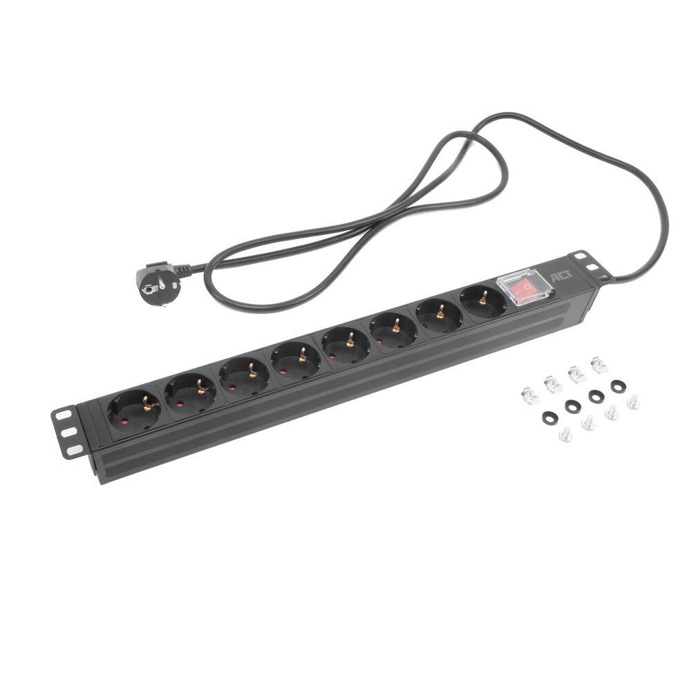 Ein schwarzer Mehrfachstecker mit mehreren Steckdosen, einem Netzschalter und einem schwarzen Kabel. Daneben liegen Schrauben und Unterlegscheiben.