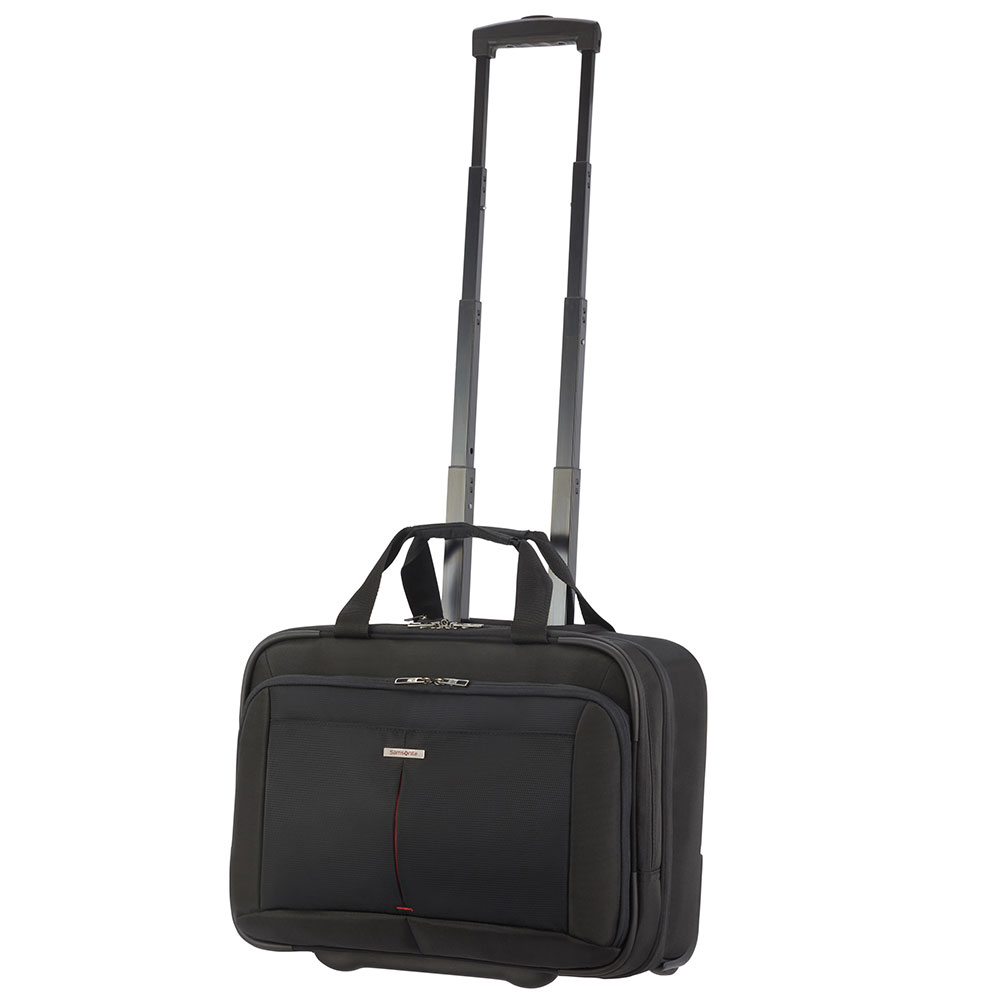 Una valigetta Samsonite nera con manico estensibile. La borsa è su ruote, con una striscia rossa e dettagli argentati.