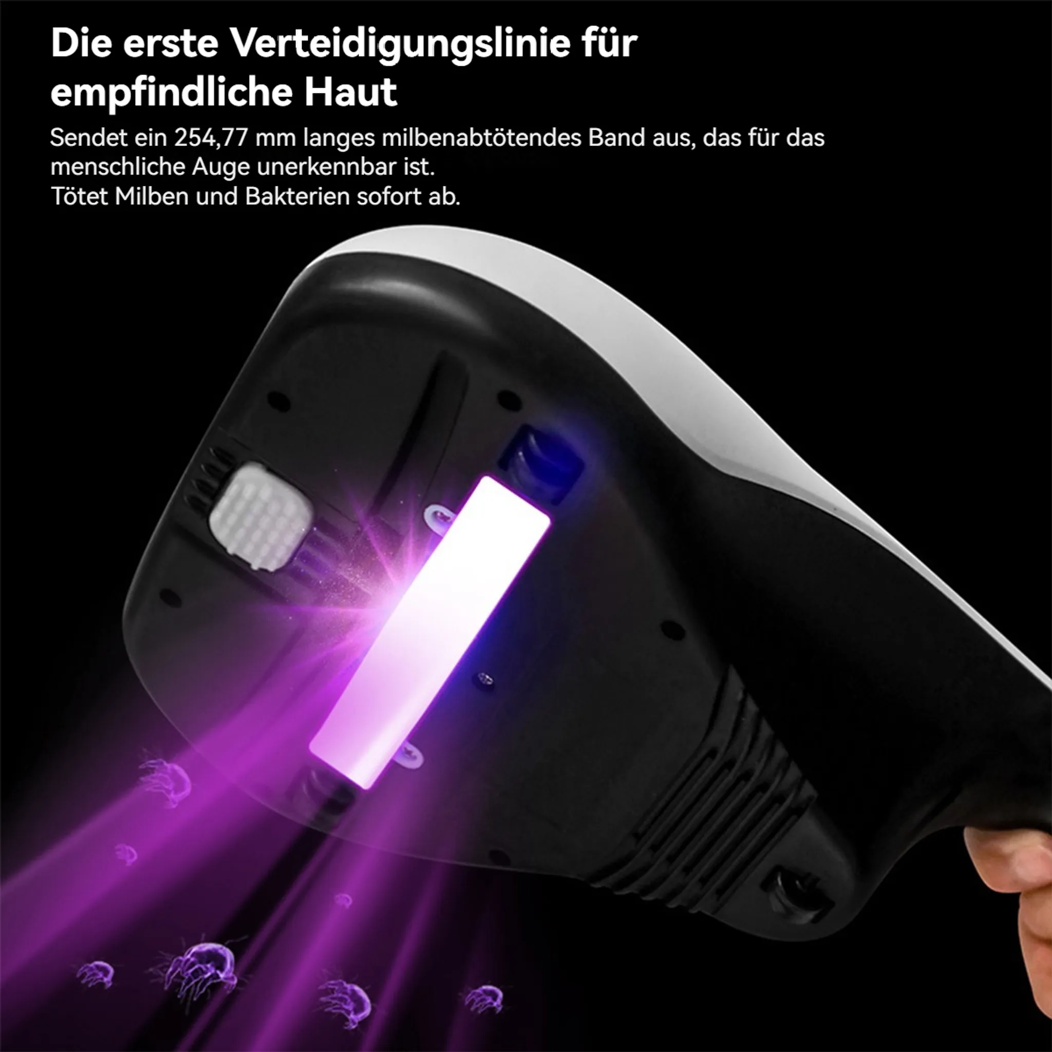 Ein Handgerät strahlt violettes Licht aus und eliminiert Keime. Der Hintergrund ist schwarz, mit sichtbaren Lichtstrahlen und Mikroorganismen.