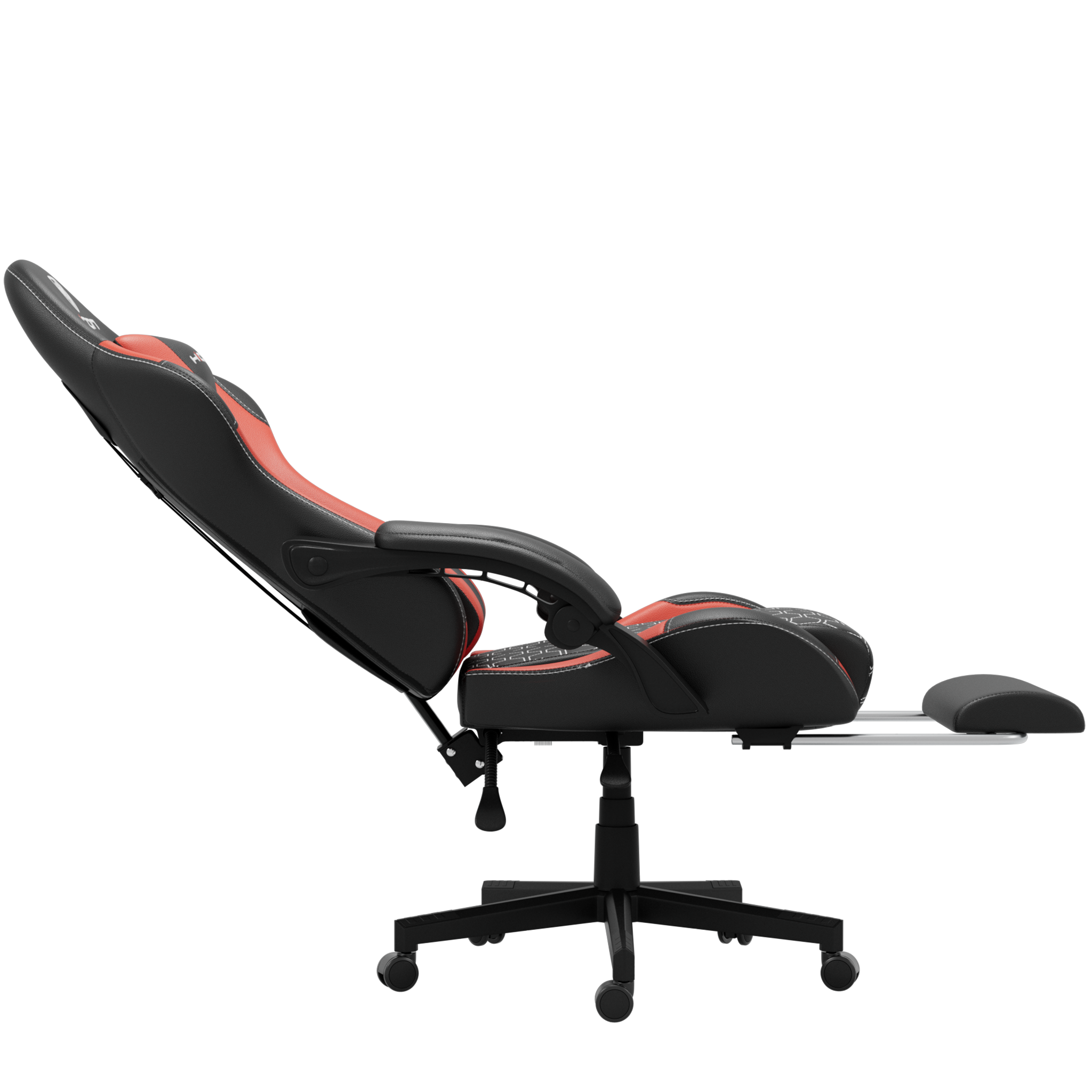 Gamingstoel, zwart en rood, achterover geleund. Voorzien van armleuningen, hoofdsteun en voetsteun. Witte achtergrond.