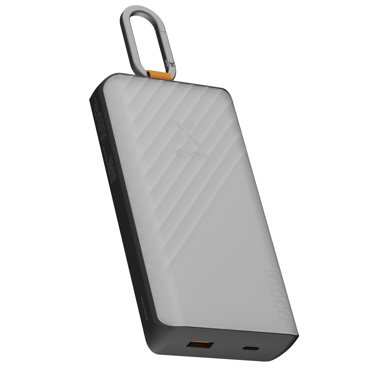 Un power bank rettangolare grigio con un moschettone argentato. Ha una superficie a coste e un bordo nero. Sono presenti dettagli arancioni.