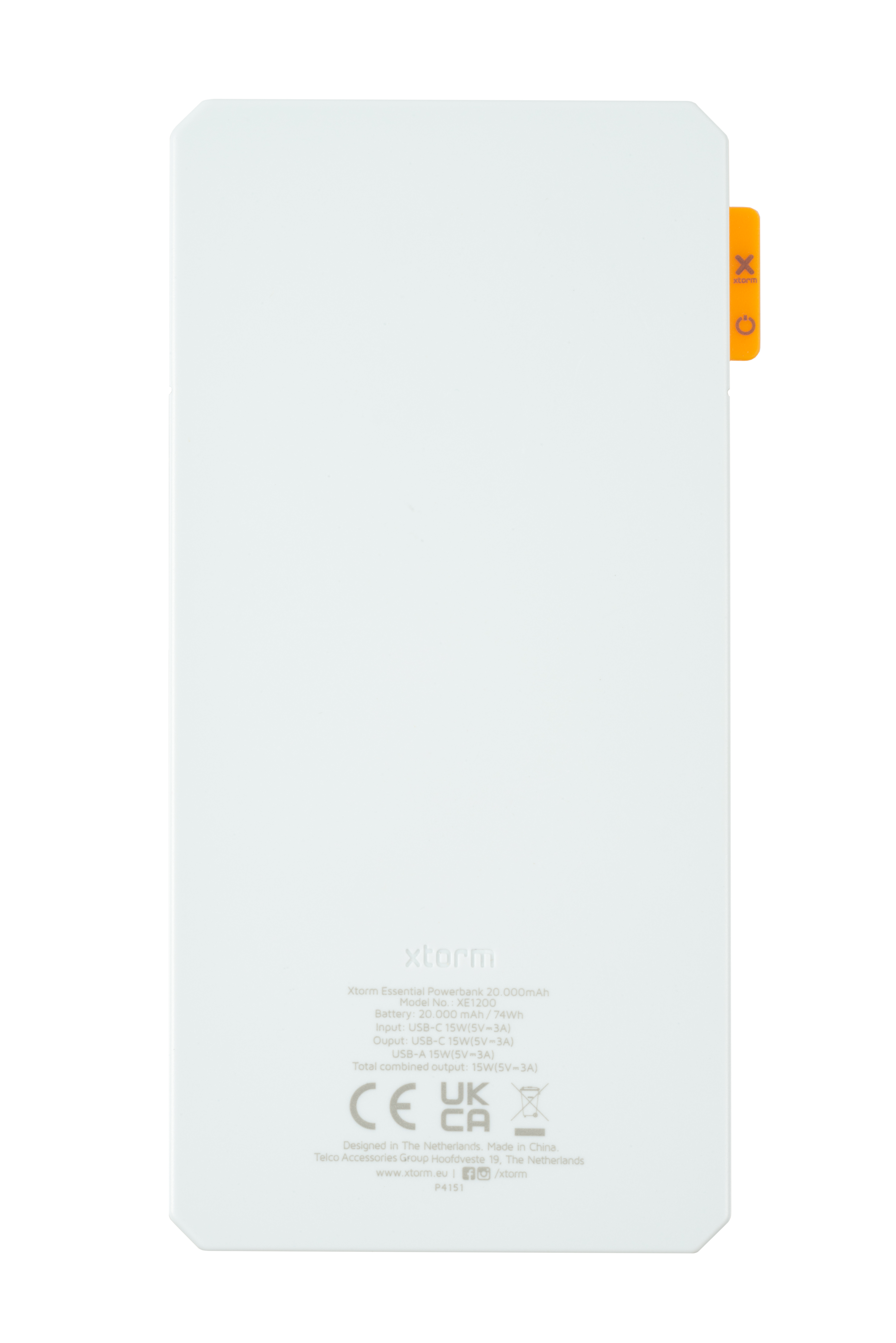 Witte powerbank met oranje accent. Bevat tekst met specificaties en logo's.