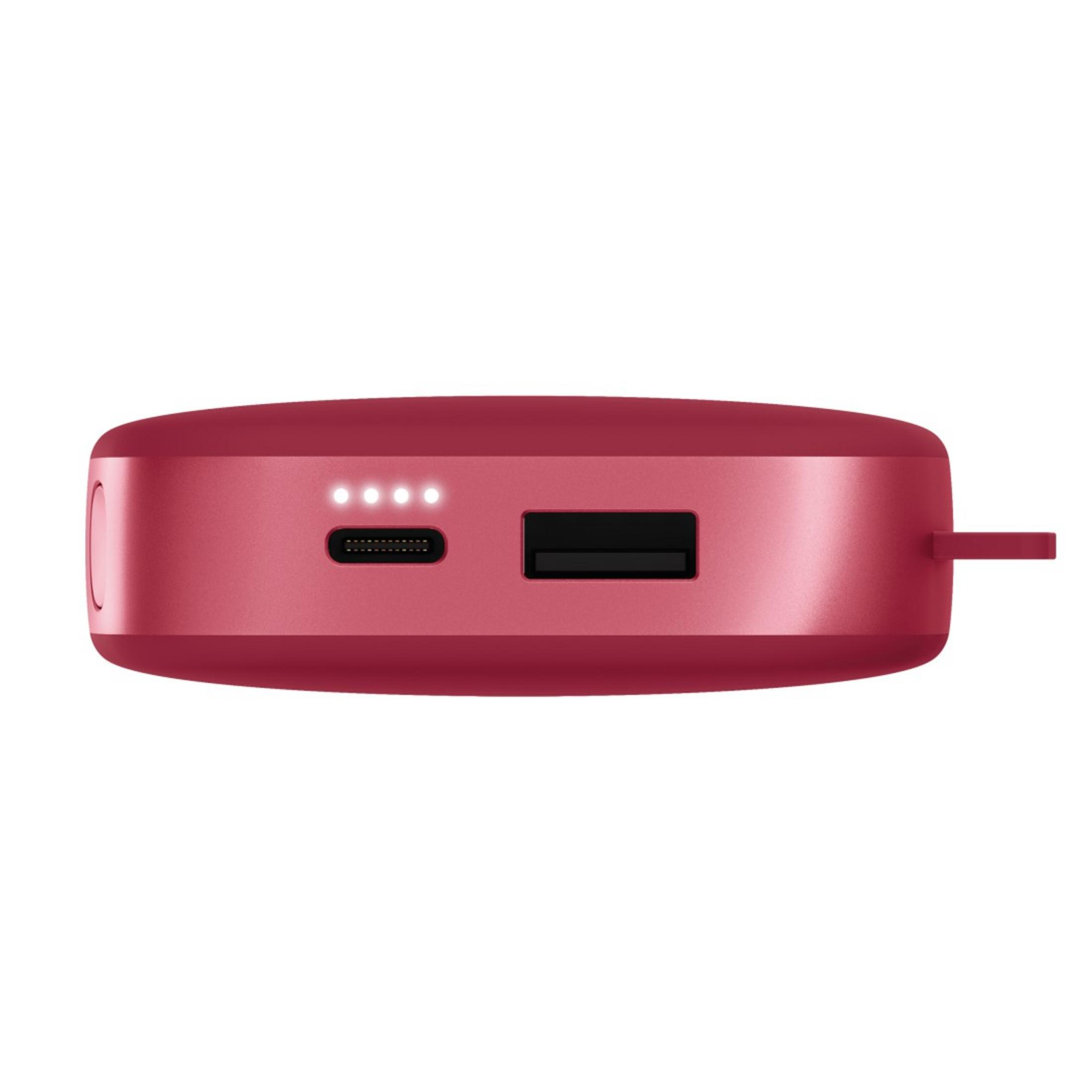 Un power bank rosso con porte USB e indicatori di carica è visibile.