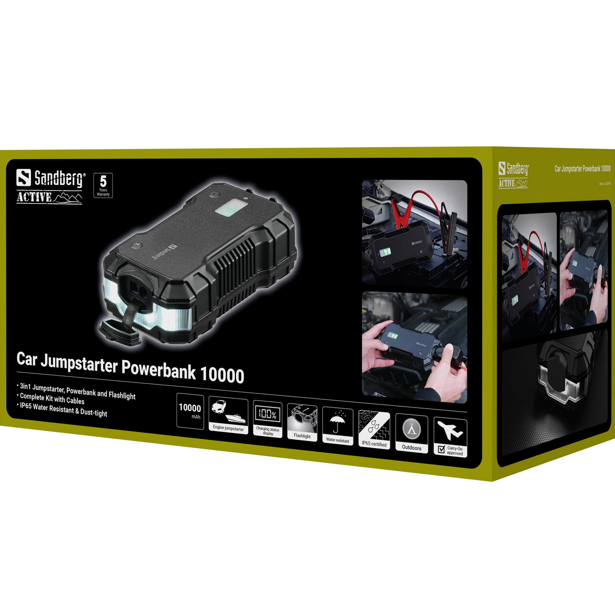 Un Sandberg Car Jumpstarter Powerbank 10000 su una scatola nera e verde. Include una torcia ed è resistente all'acqua.