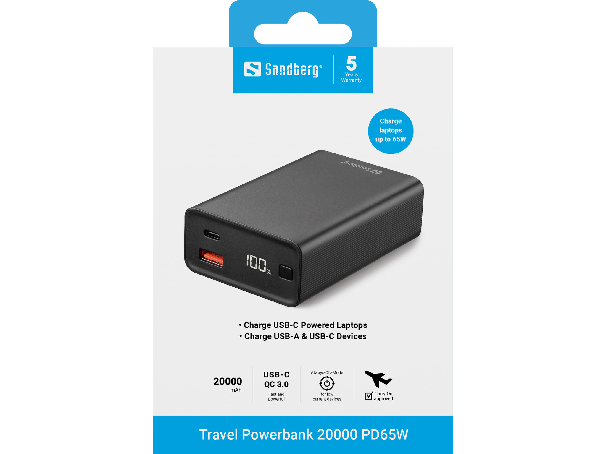 Un power bank Sandberg. È nero con display digitale che mostra 100%. Dice 'Charge laptops up to 65W' in alto.
