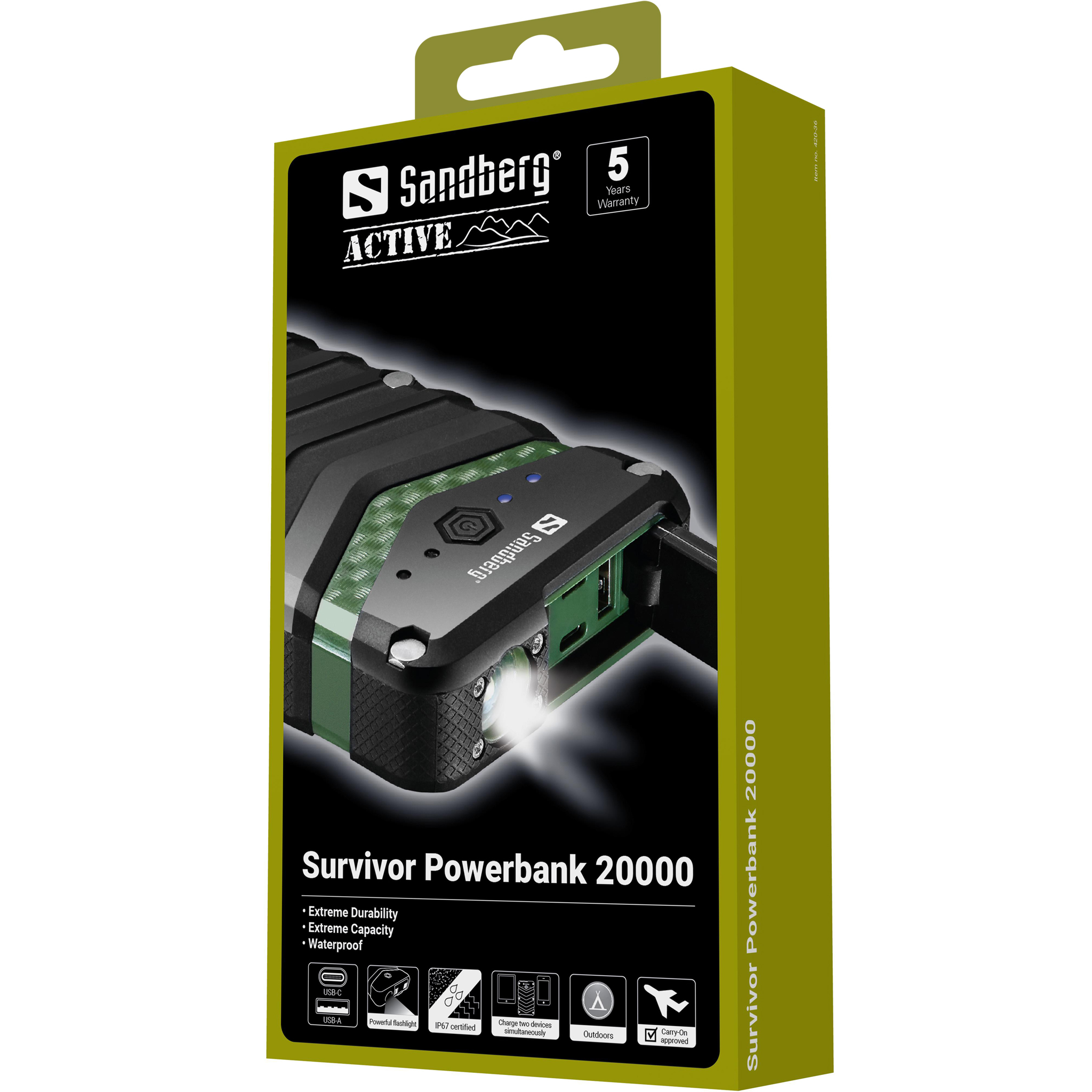 Una scatola Sandberg Survivor Powerbank 20000. È verde e nera. Le caratteristiche includono impermeabile, estrema durata e capacità.