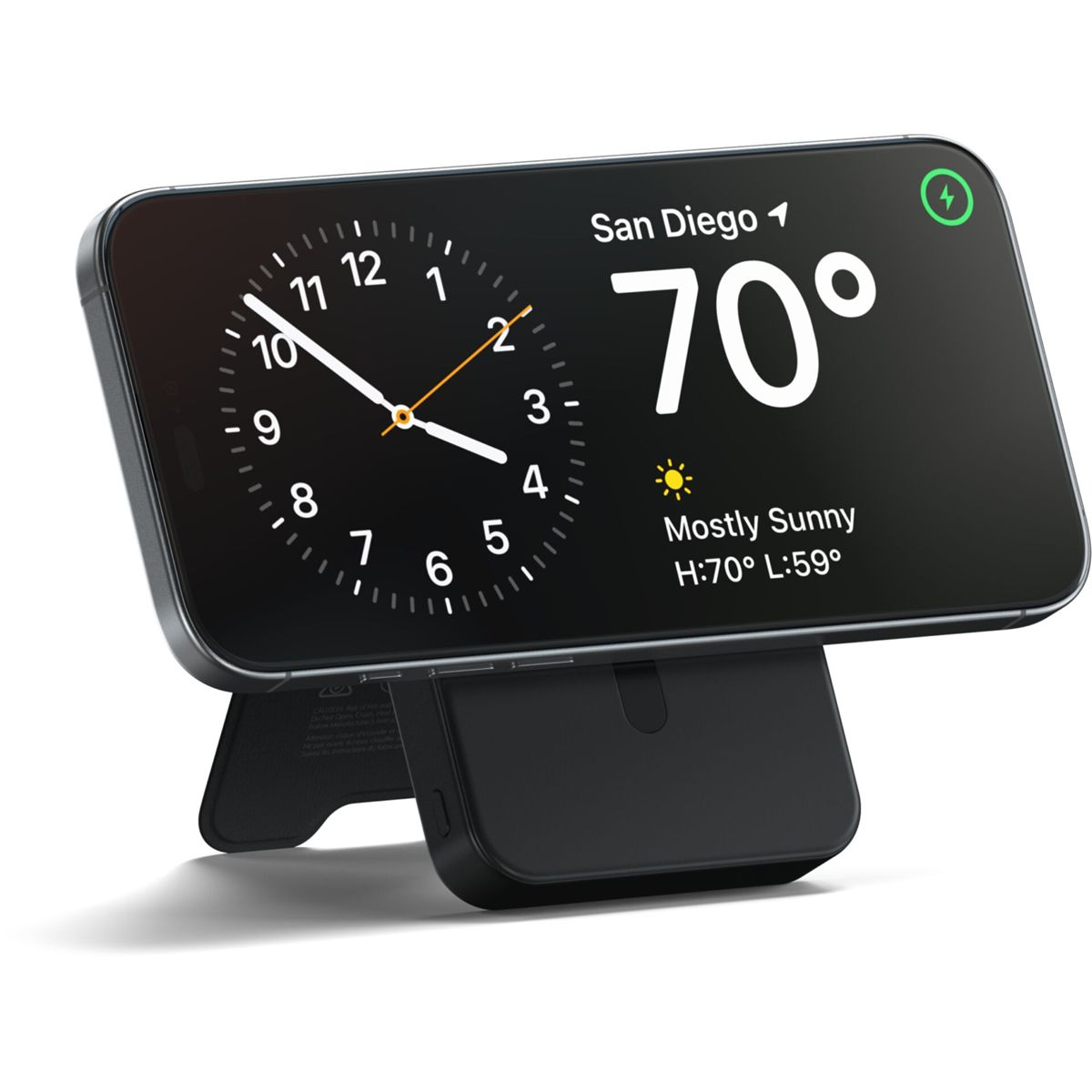Un telefono che mostra un quadrante con l'ora, il meteo a San Diego a 70 gradi e un'icona di ricarica.