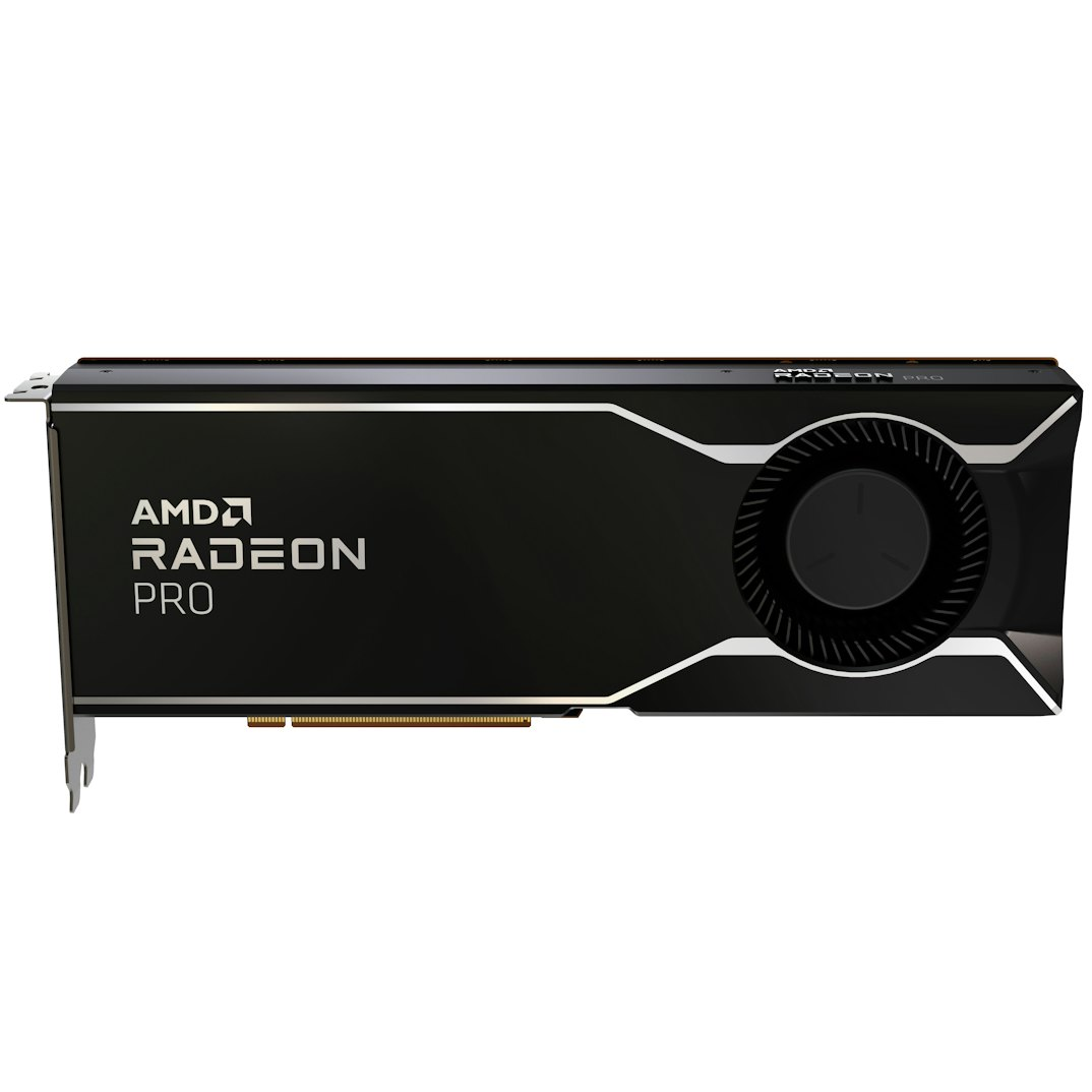 Czarna karta graficzna AMD Radeon Pro. Posiada białe akcenty i okrągły wentylator. Widoczne jest logo AMD i tekst Radeon Pro.