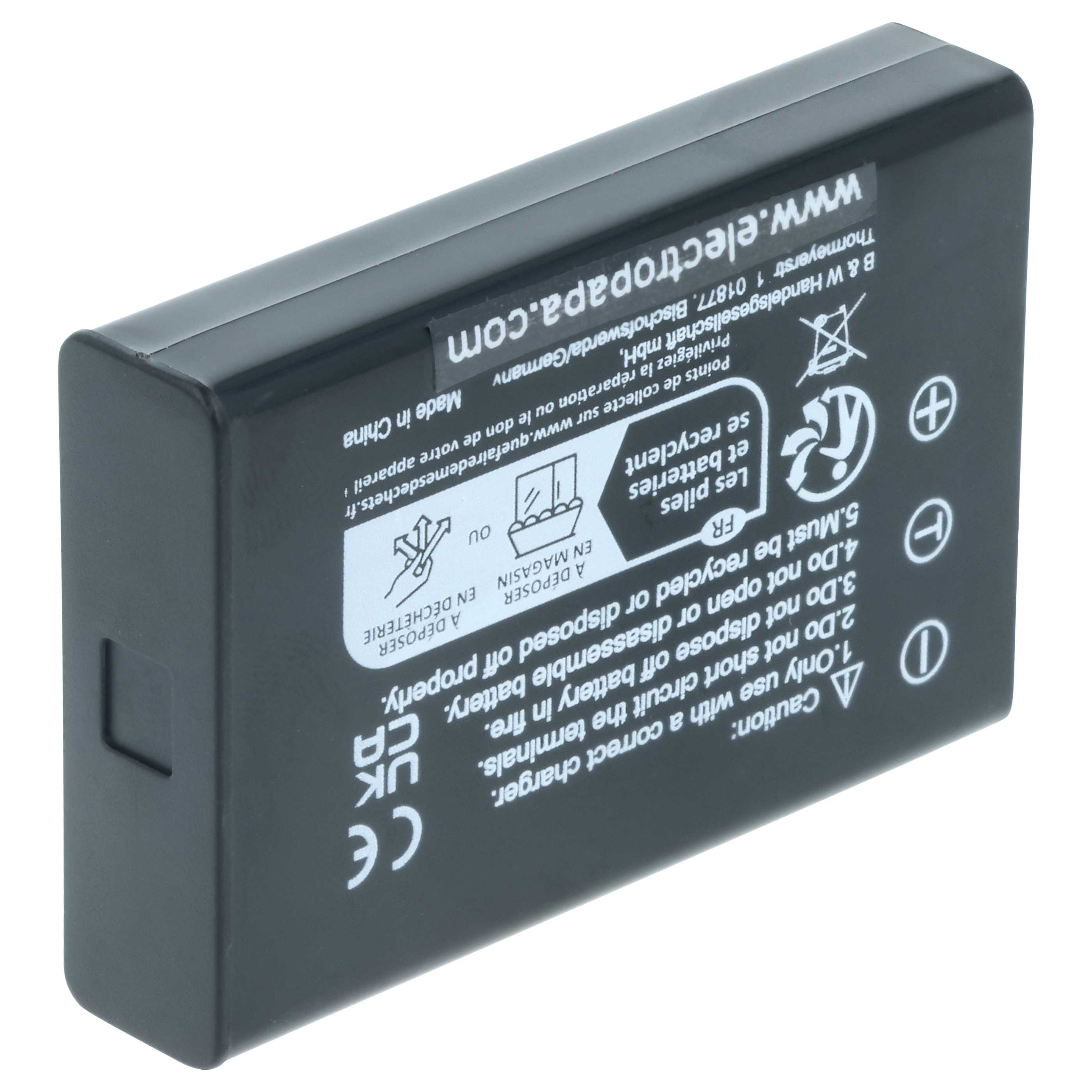 Ein schwarzer rechteckiger Akku mit weißem Text und Symbolen. Er hat ein Warnschild und ist in China hergestellt.