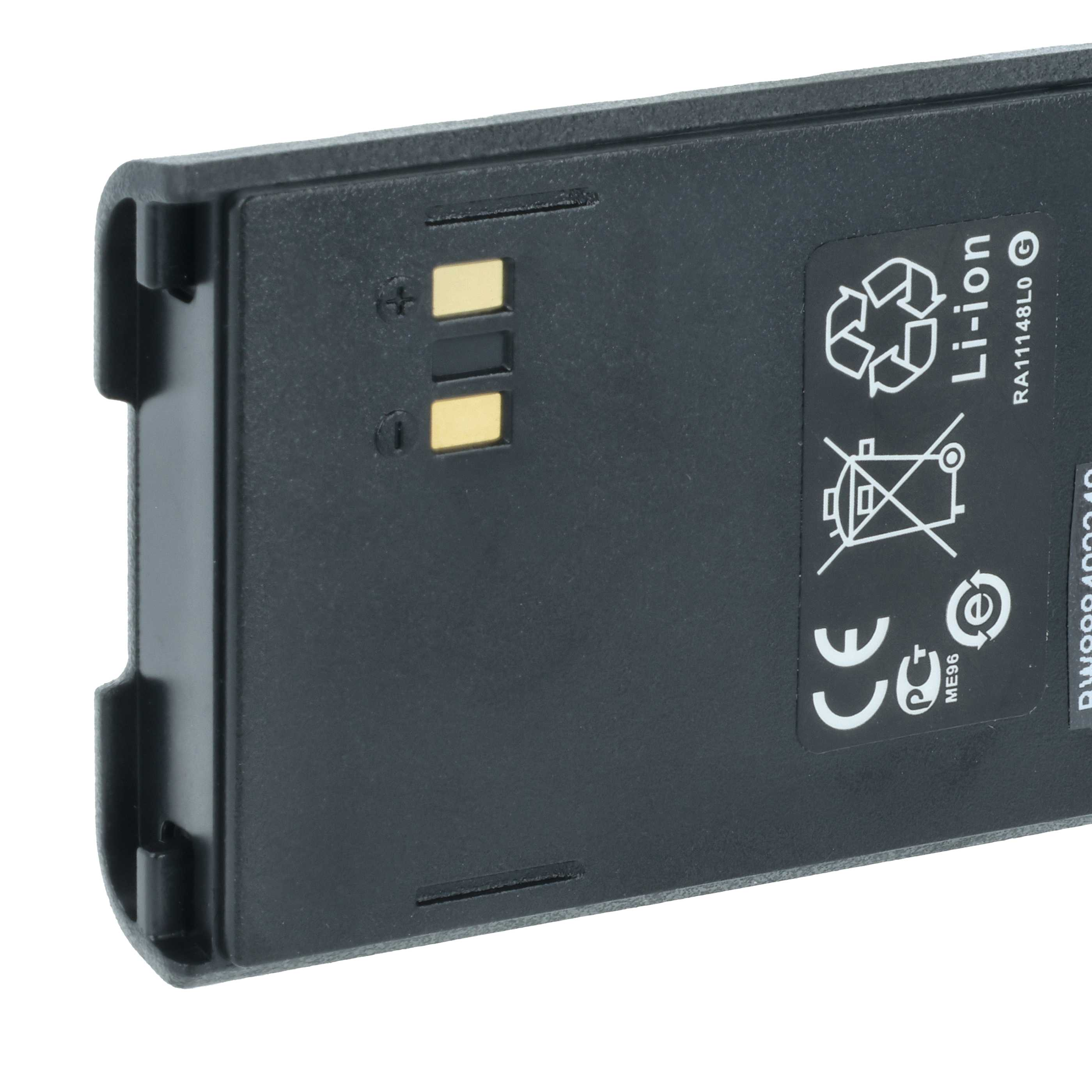 Nahaufnahme einer schwarzen Li-Ionen-Batterie mit Markierungen und Symbolen. Es hat goldfarbene Kontakte und weißen Hintergrund.